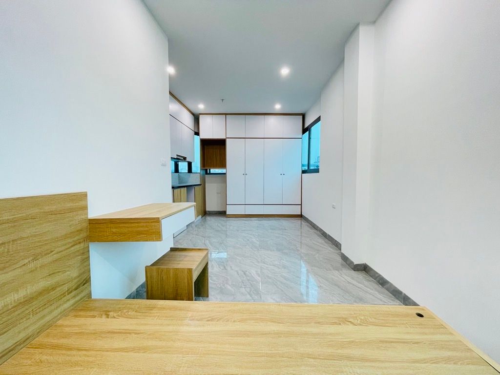 Bán nhà Lương Thế Vinh - diện tích 75m2 8 tầng - Lô góc 3 mặt thoáng - giá 33,5 tỷ