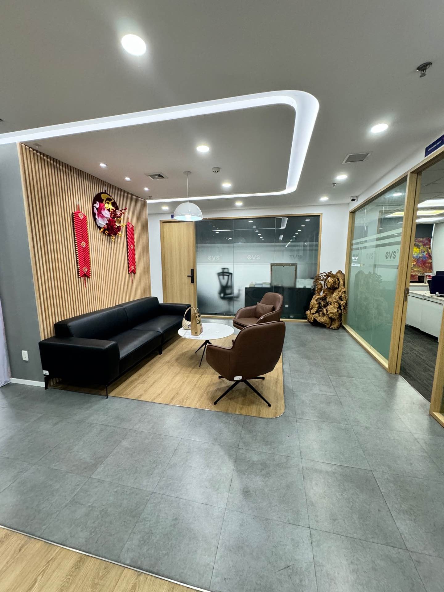 Bán nhà Đại Cồ Việt - diện tích 498m2 13 tầng - Lô góc 2 mặt thoáng - giá 695 tỷ