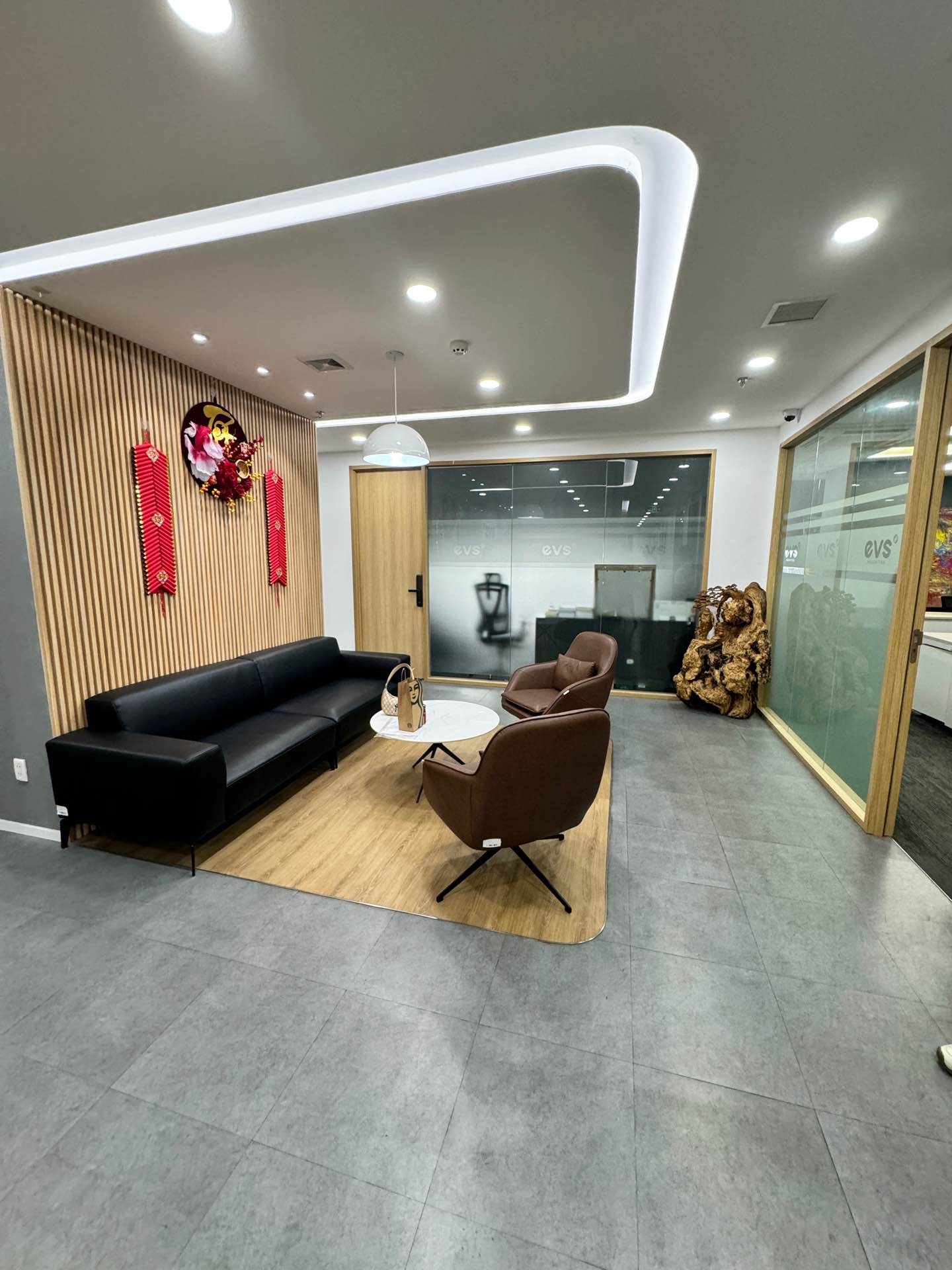 Bán nhà Đại Cồ Việt - diện tích 498m2 13 tầng - Lô góc 2 mặt thoáng - giá 695 tỷ