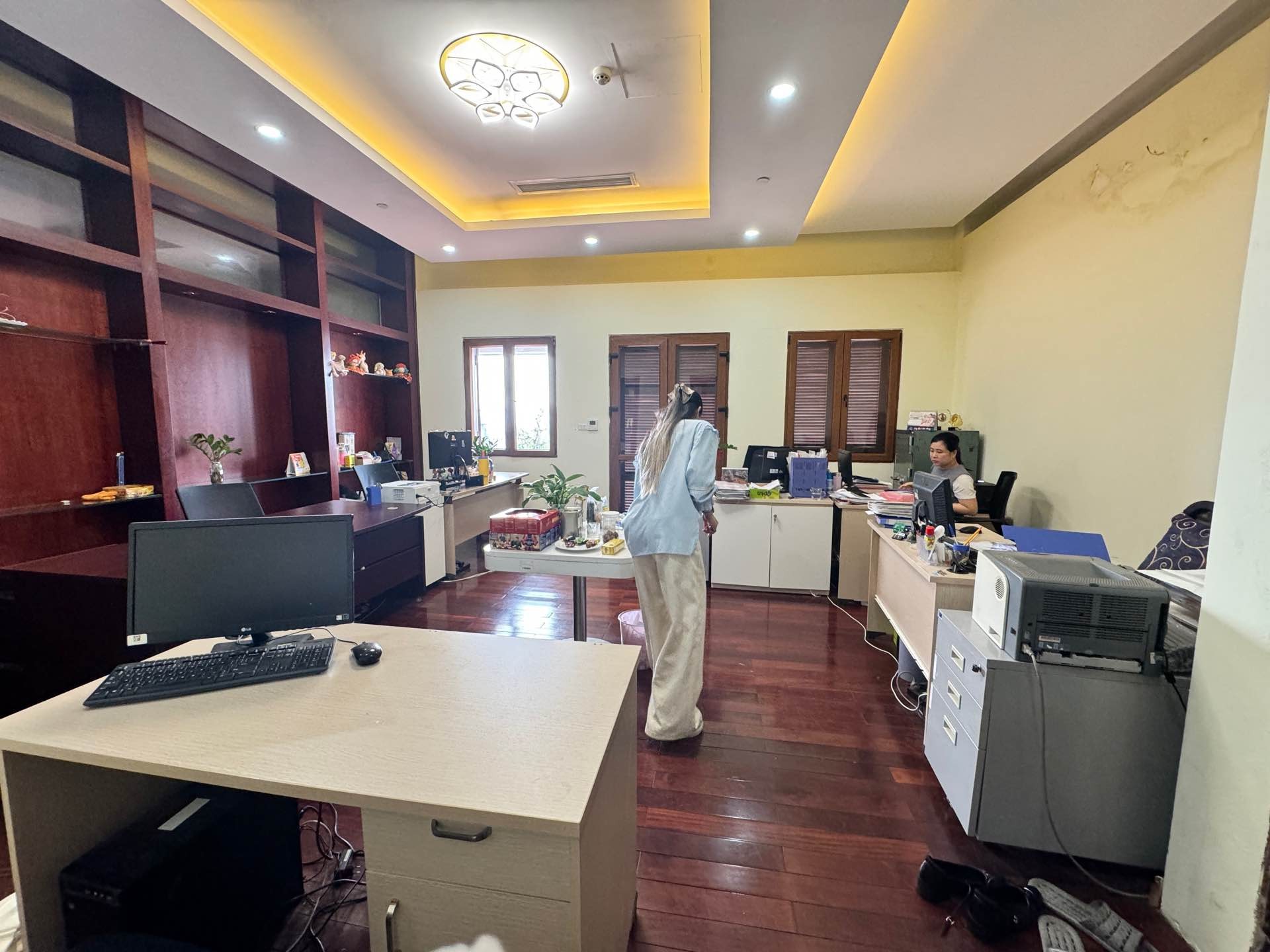 Bán nhà Đại Cồ Việt - diện tích 498m2 13 tầng - Lô góc 2 mặt thoáng - giá 695 tỷ