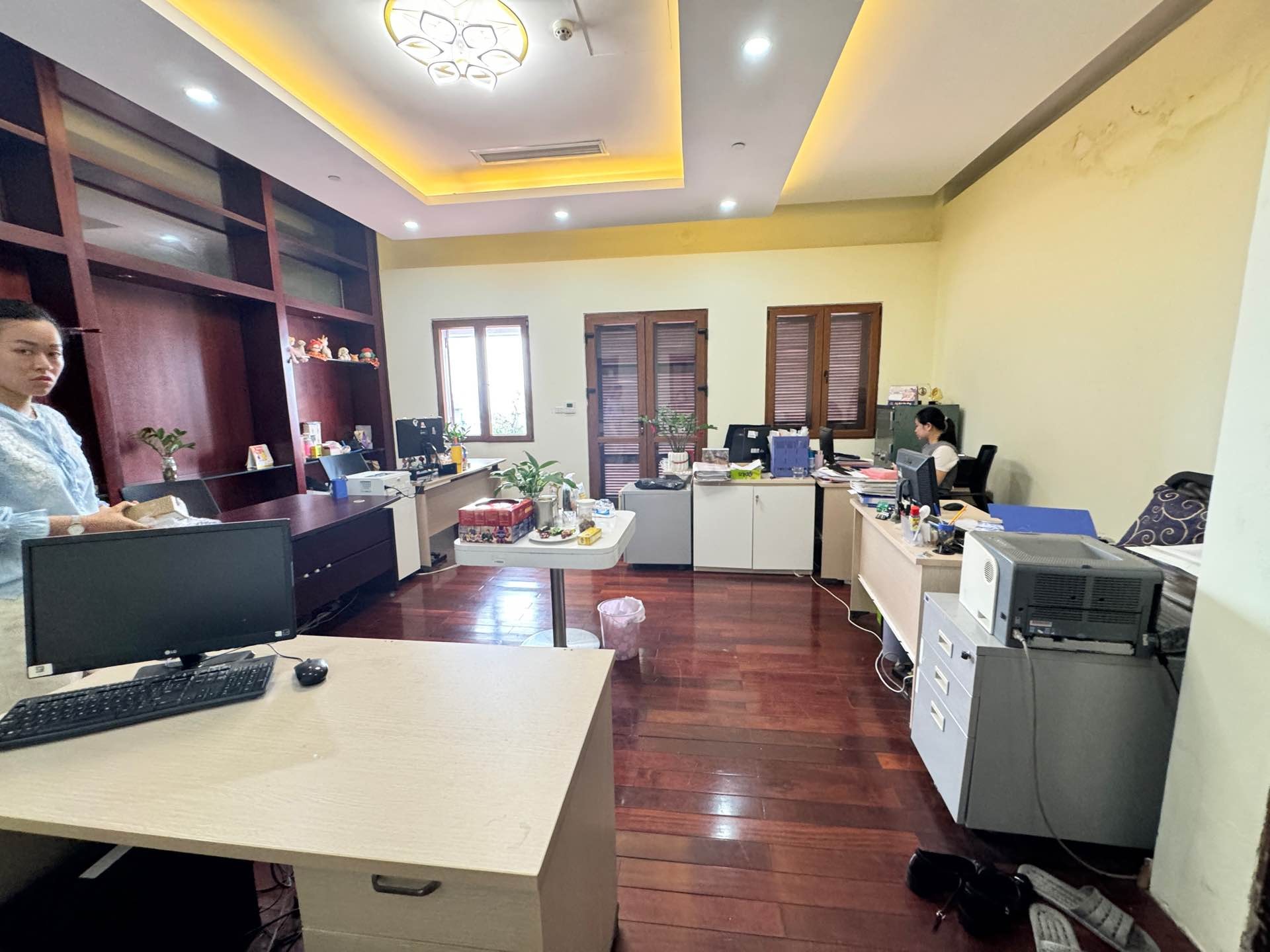 Bán nhà Đại Cồ Việt - diện tích 498m2 13 tầng - Lô góc 2 mặt thoáng - giá 695 tỷ