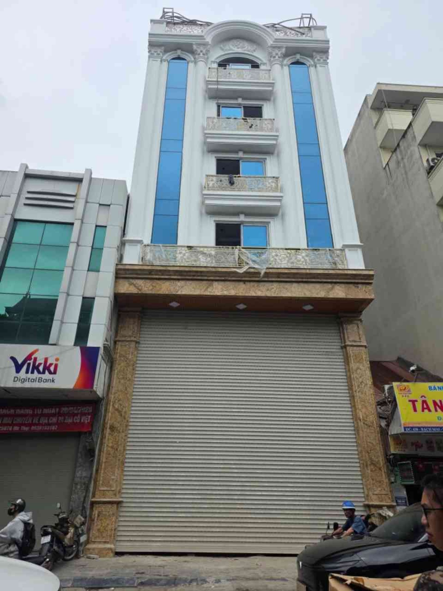 Bán nhà Bạch Mai - diện tích 208m2 9 tầng - Mặt phố, gần ngã tư - giá 219 tỷ