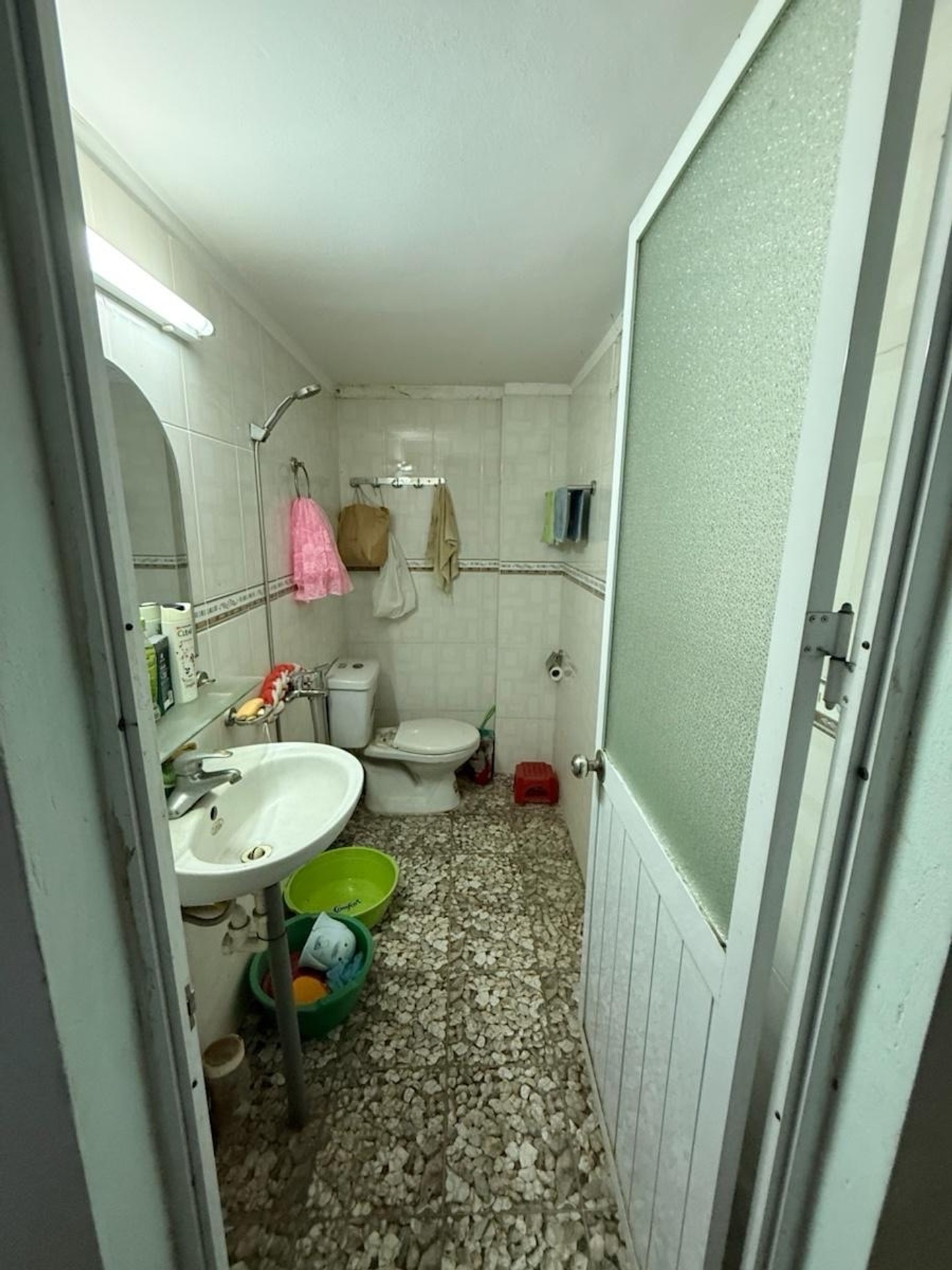 Bán nhà Tân Mai - diện tích 35m2 4 tầng - Ô tô VF3 qua nhà - giá 9,5 tỷ