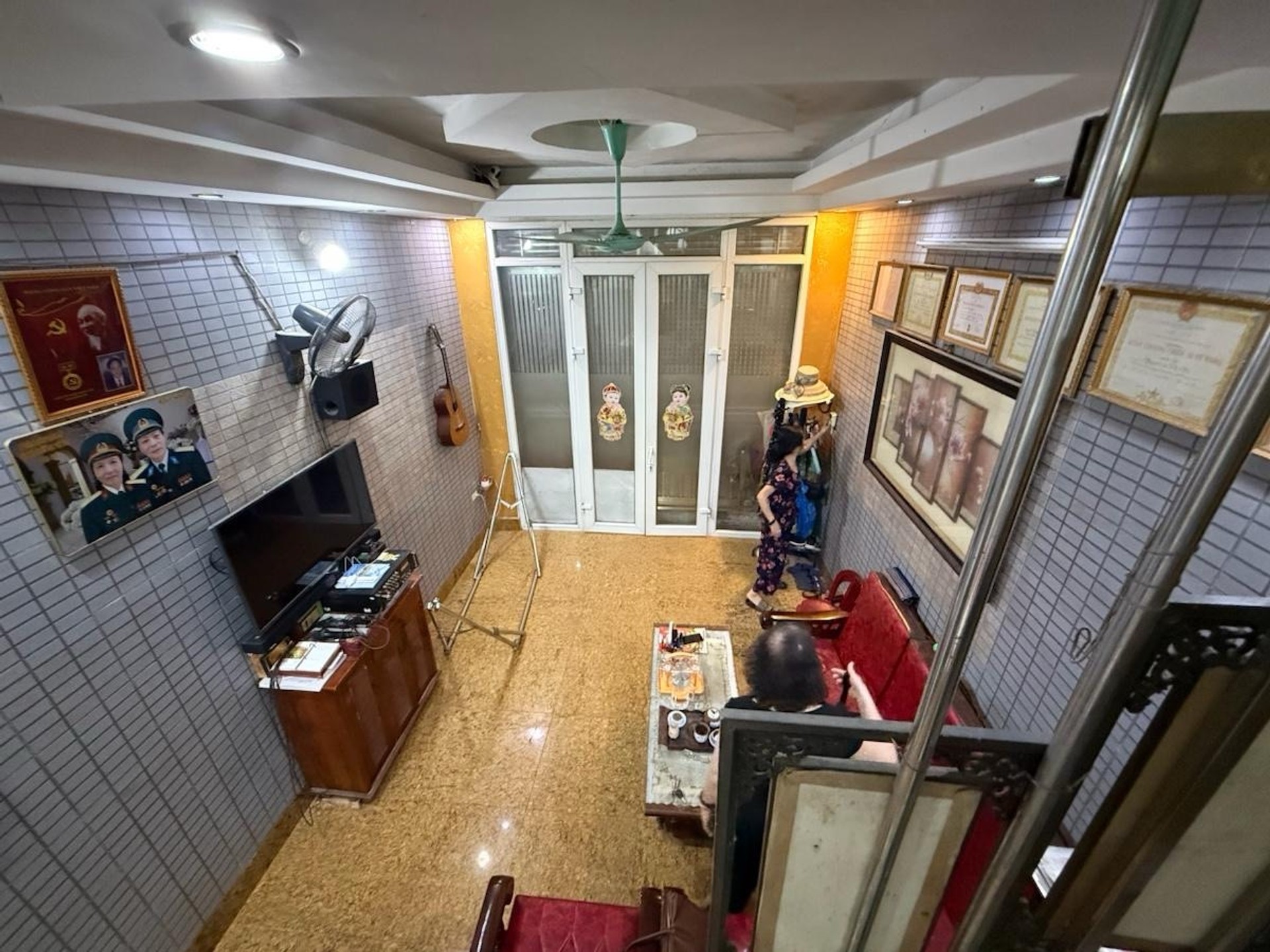Bán nhà Tân Mai - diện tích 35m2 4 tầng - Ô tô VF3 qua nhà - giá 9,5 tỷ