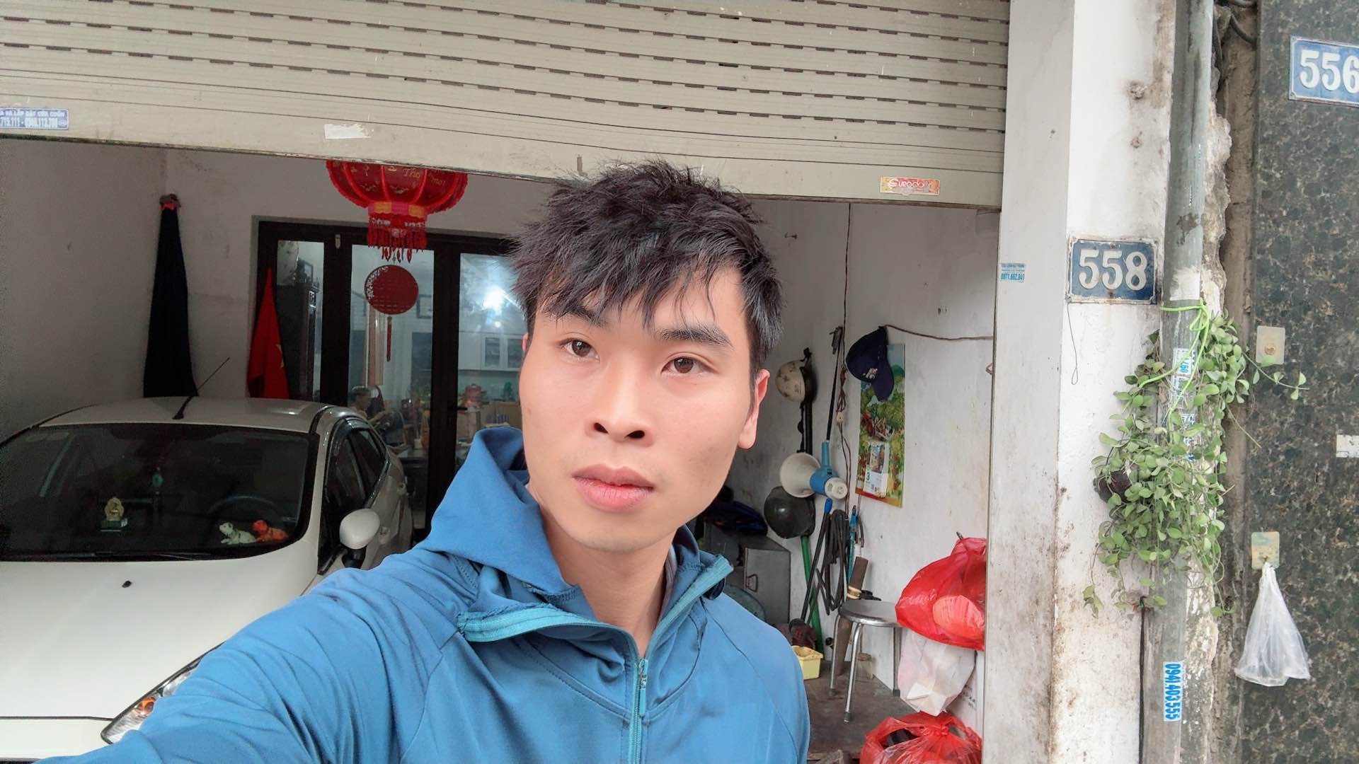 Bán nhà Bạch Đằng - diện tích 70m2 4 tầng - Ô tô tránh - giá Nhỉnh 25 tỷ