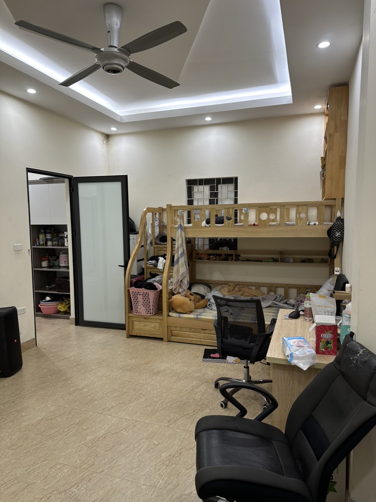Bán nhà Ngõ Quỳnh - diện tích 69m2 2 tầng - Nhà xây thoáng 2 mặt - giá 11,5 tỷ