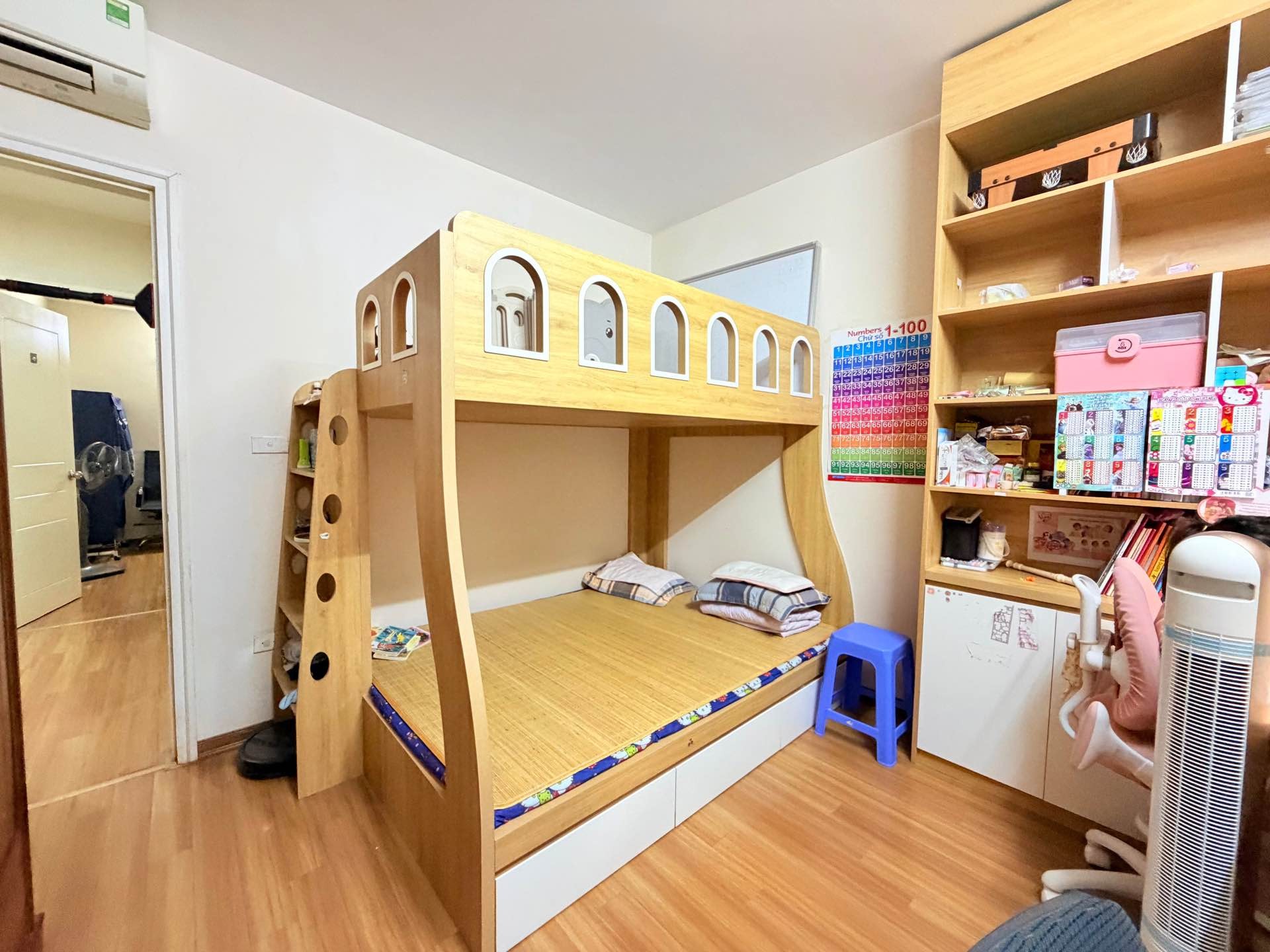 Bán nhà Trần Hòa - diện tích 65m2 20 tầng - Nhà đẹp hiếm có - giá 5,4 tỷ