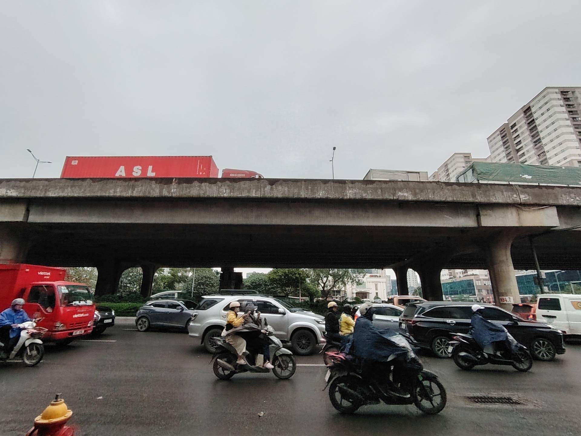 Bán nhà Khuất Duy Tiến - diện tích 46m2 4 tầng - Mặt phố kinh doanh sầm uất - giá 29 tỷ