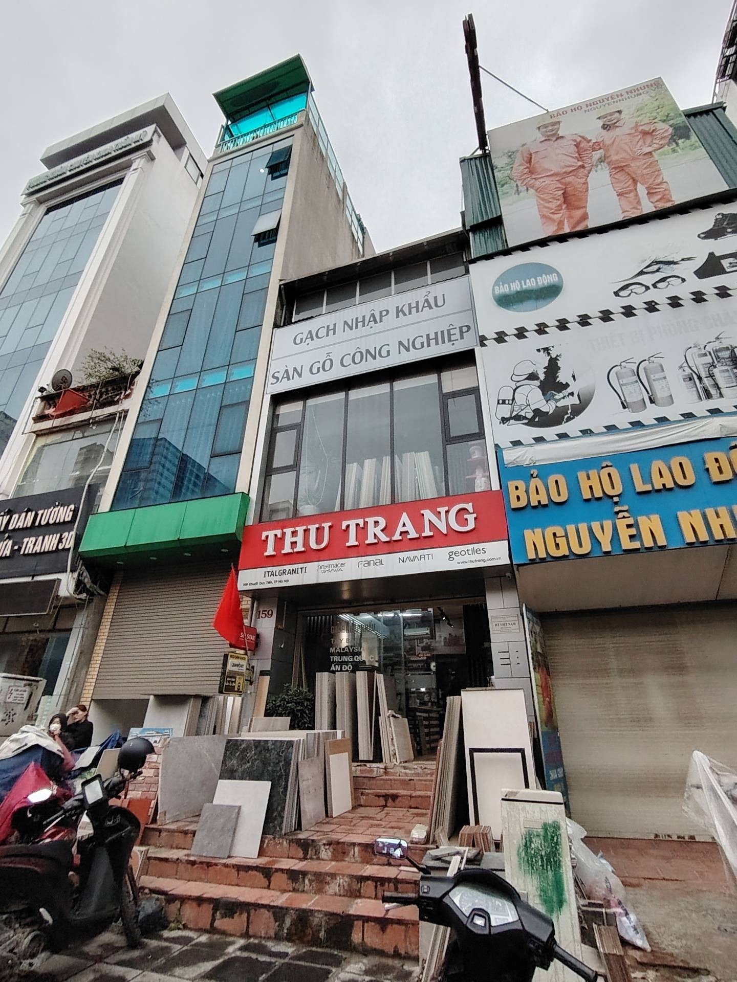 Bán nhà Khuất Duy Tiến - diện tích 46m2 4 tầng - Mặt phố kinh doanh sầm uất - giá 29 tỷ