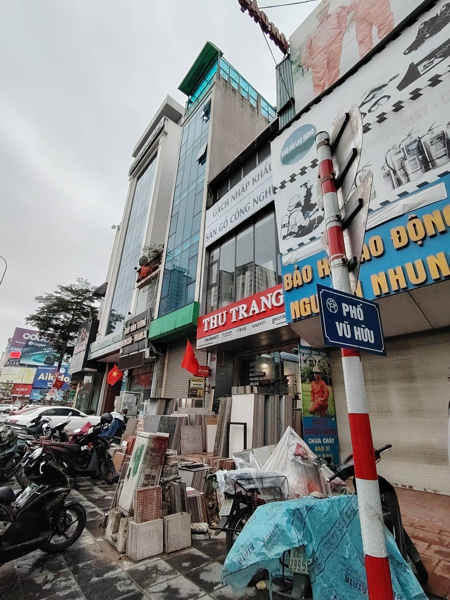 Bán nhà Khuất Duy Tiến - diện tích 46m2 4 tầng - Mặt phố kinh doanh sầm uất - giá 29 tỷ