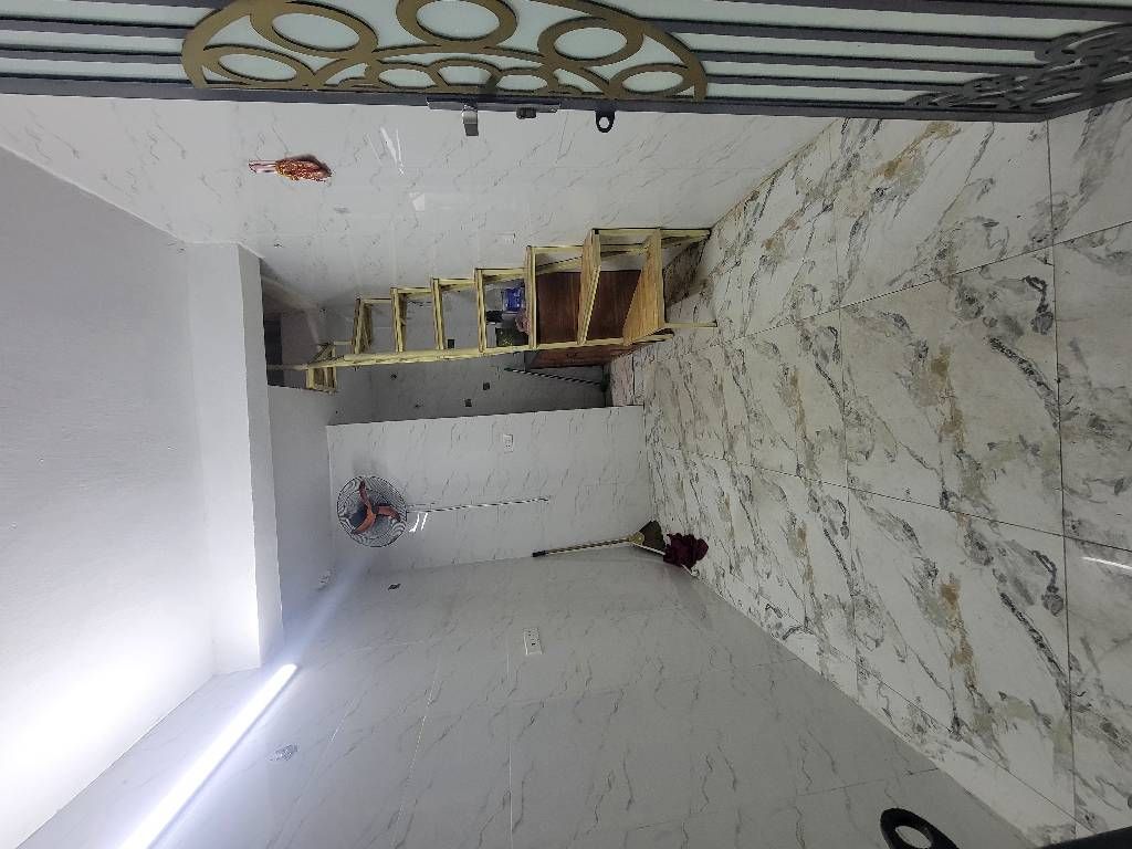 Bán nhà Trần Khát Chân - diện tích 12m2 4 tầng - Cạnh hồ Thanh Nhàn, công viên Võ Thị Sáu - giá Nhỉnh 1 tỷ