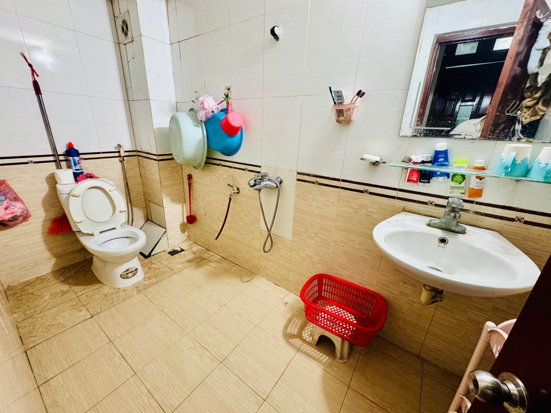 Bán nhà Nam Dư - diện tích 30m2 5 tầng - Ngõ nông gần ô tô - giá 6,5 tỷ