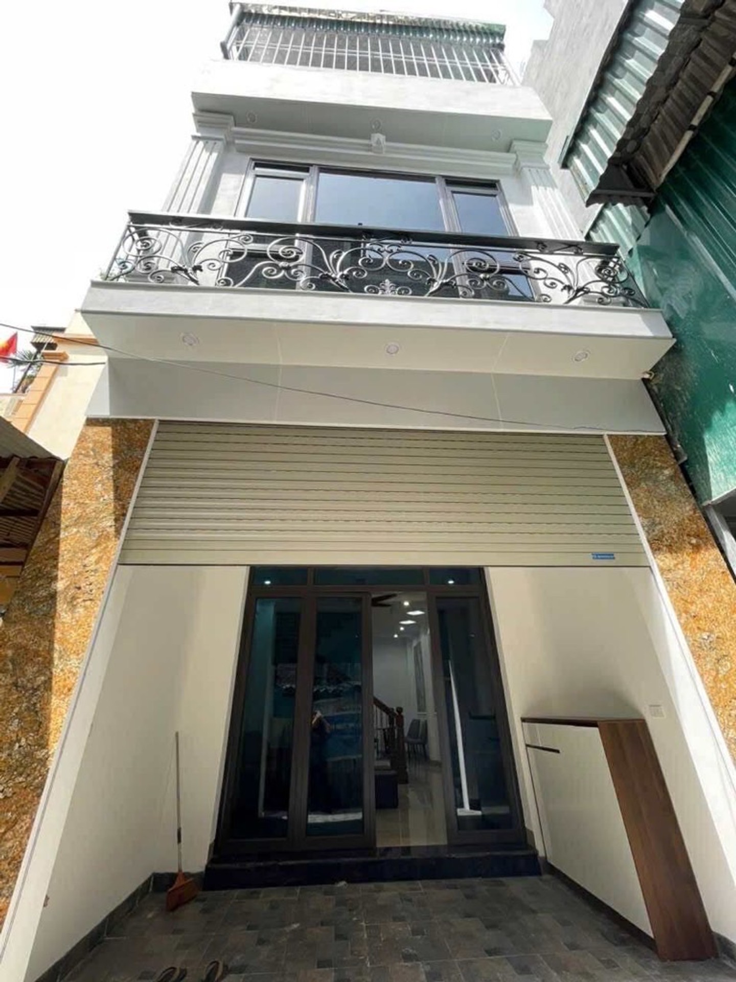 Bán nhà Thúy Lĩnh - diện tích 45m2 3 tầng - Ngõ ba gác vào nhà hiếm - giá 8 tỷ