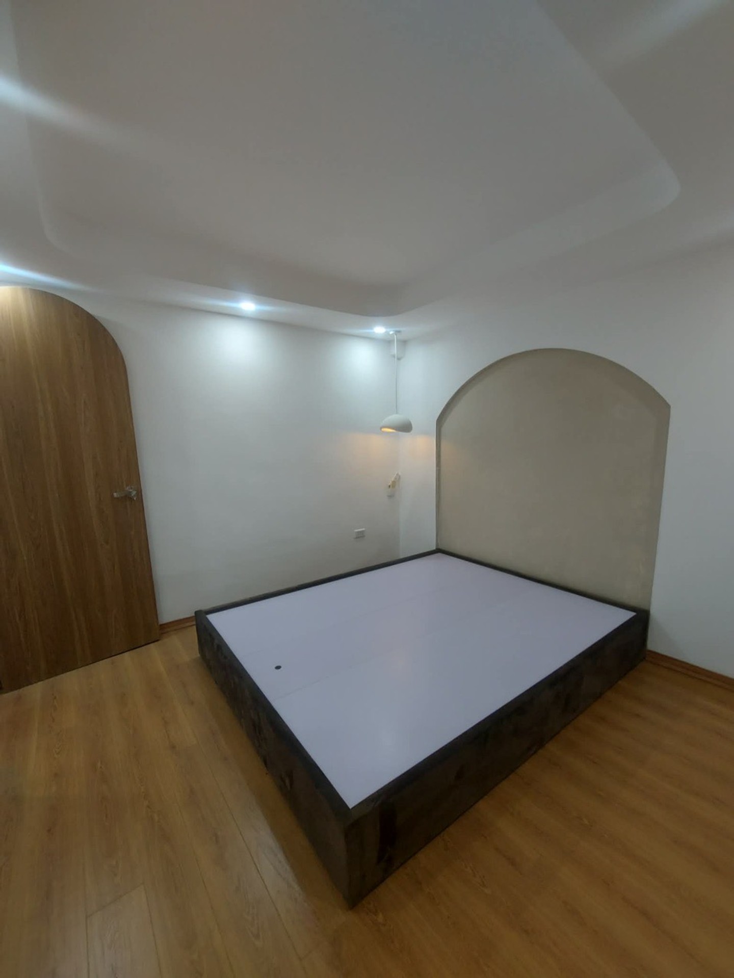 Bán nhà Tạ Quang Bửu - diện tích 70m2 2 tầng - 2 mặt thoáng - giá Nhỉnh 5 tỷ
