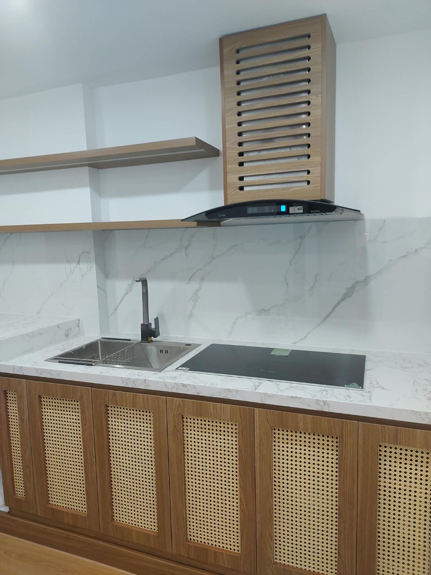 Bán nhà Tạ Quang Bửu - diện tích 70m2 2 tầng - 2 mặt thoáng - giá Nhỉnh 5 tỷ