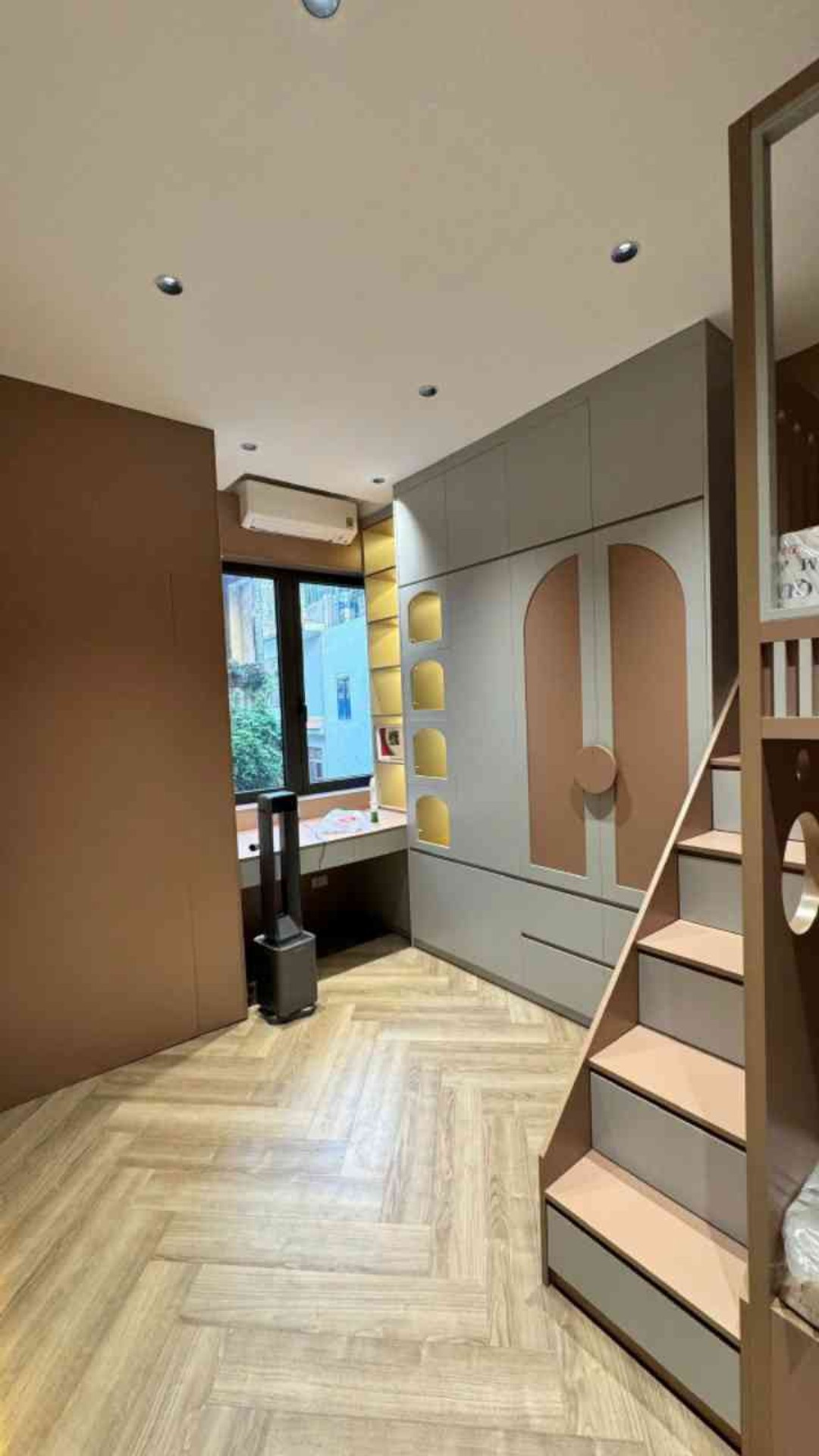 Bán nhà Kim Giang - diện tích 50m2 5 tầng - Ngõ 168 thông từ đường Kim Giang sang đường Nguyễn Xiển - giá 12,5 tỷ