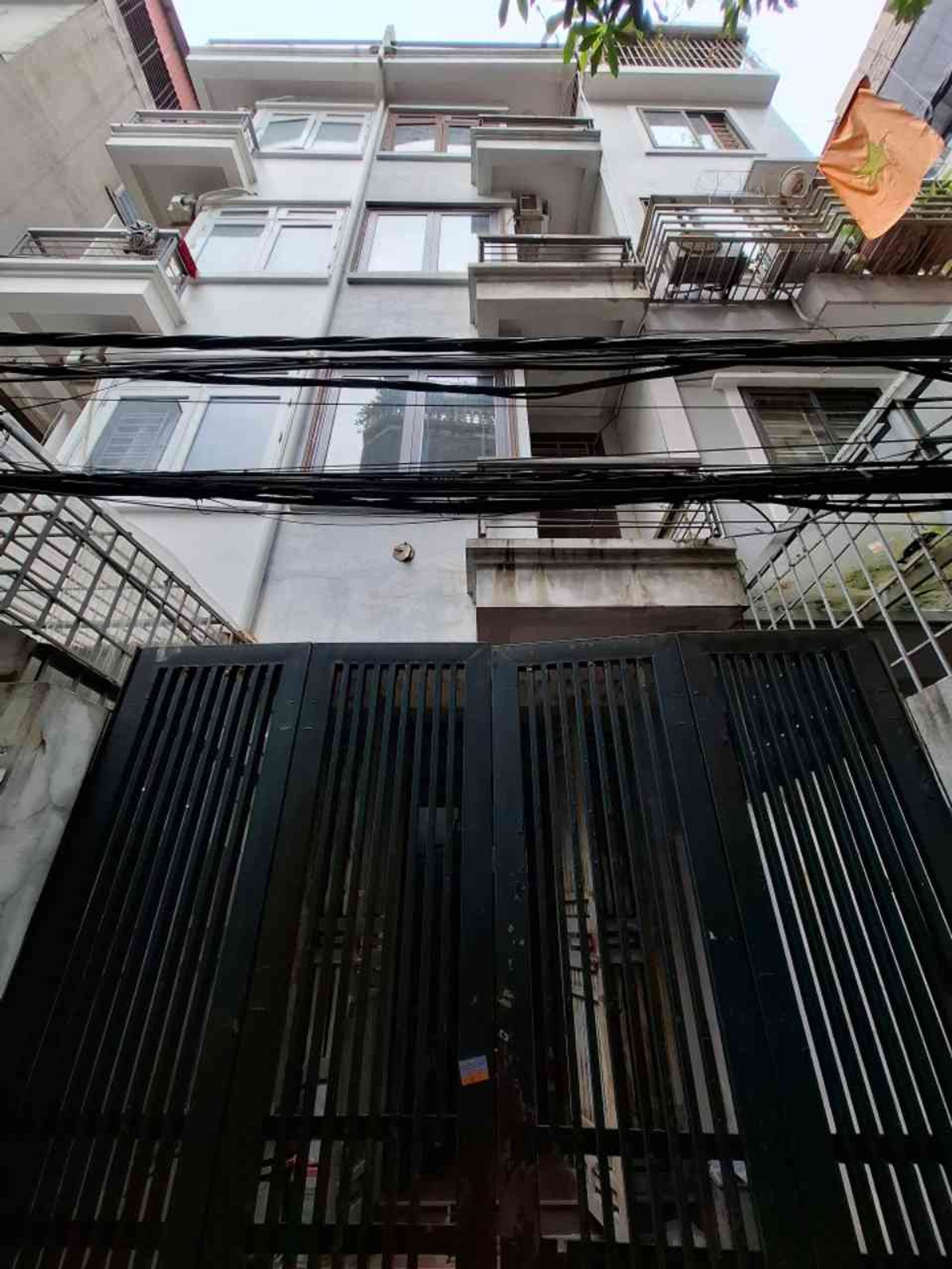 Bán nhà Kim Giang - diện tích 50m2 5 tầng - Ngõ 168 thông từ đường Kim Giang sang đường Nguyễn Xiển - giá 12,5 tỷ