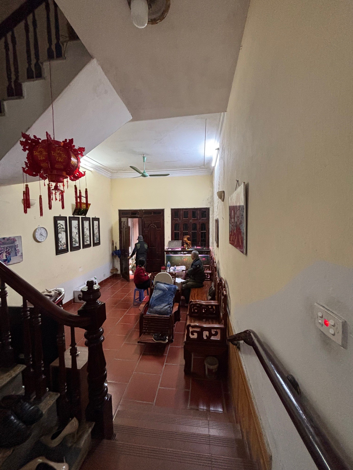 Bán nhà Minh Khai - diện tích 82m2 3 tầng - Đối diện chợ Mơ - giá 19,2 tỷ