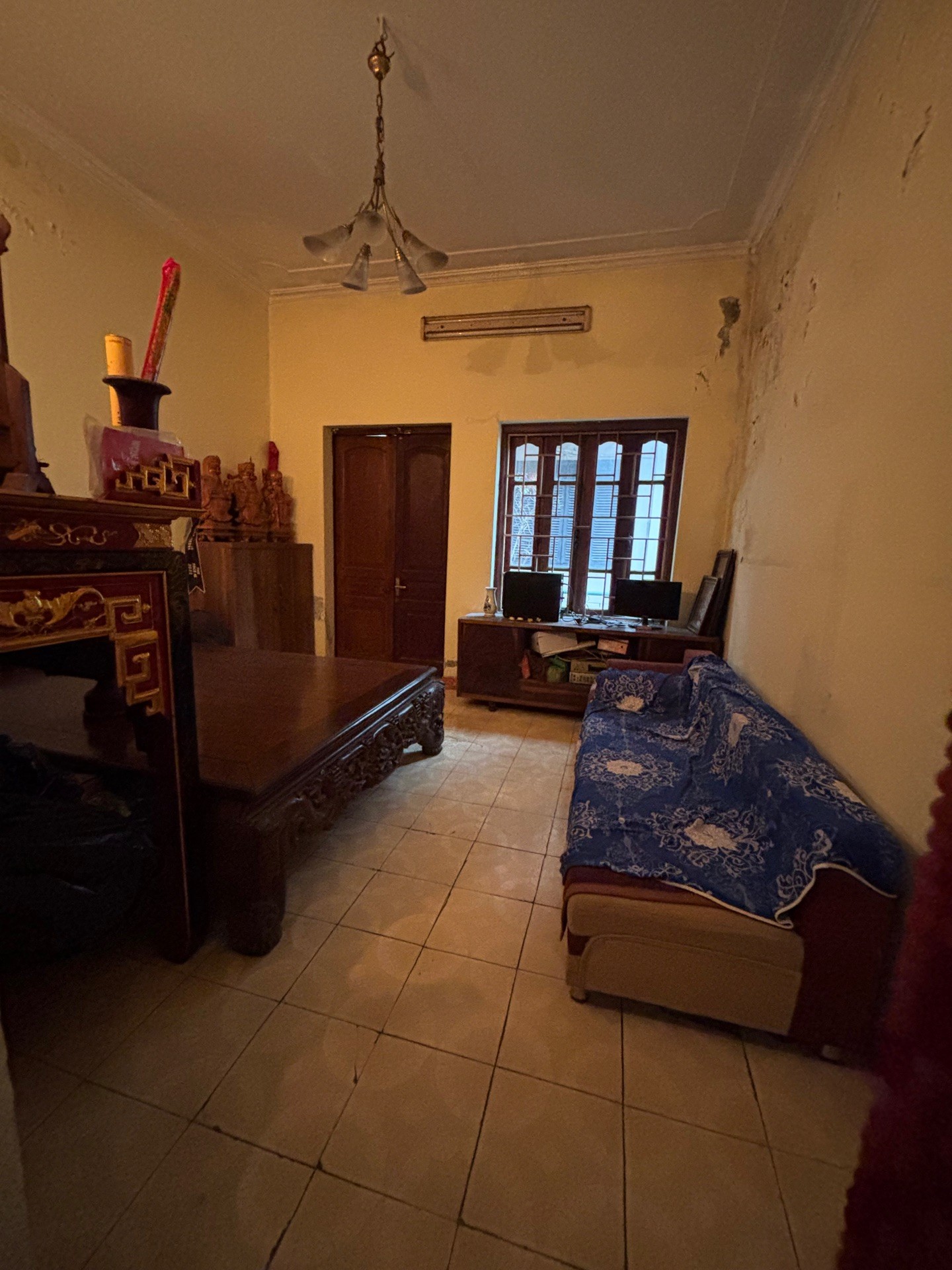 Bán nhà Minh Khai - diện tích 82m2 3 tầng - Đối diện chợ Mơ - giá 19,2 tỷ