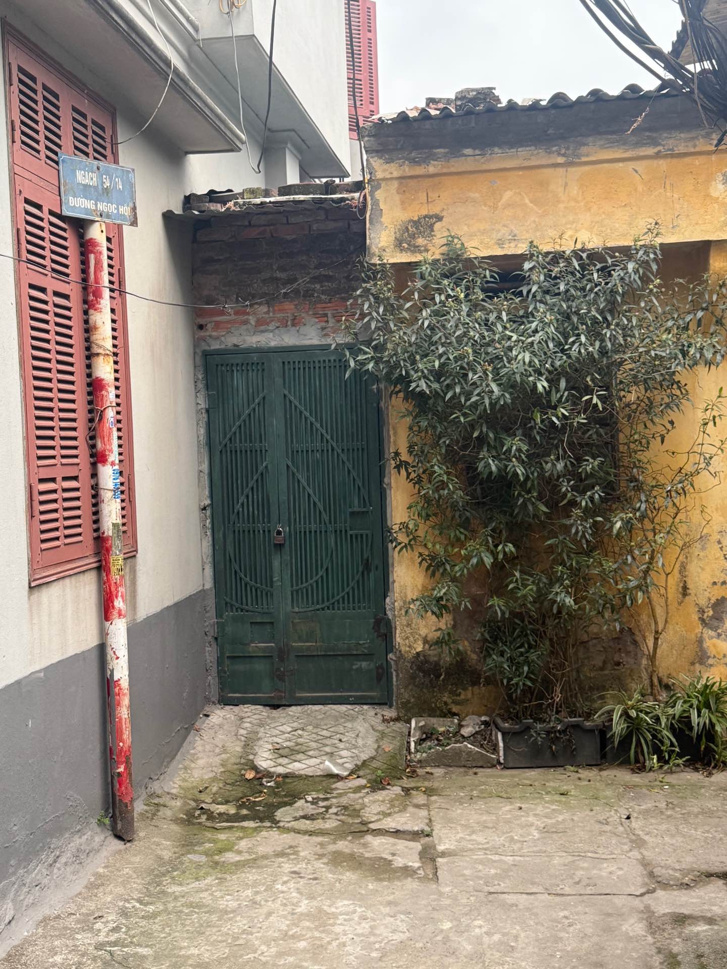 Bán nhà Ngọc Hồi - diện tích 38m2 1 tầng - Ngõ thông, an ninh - giá 2,75 tỷ