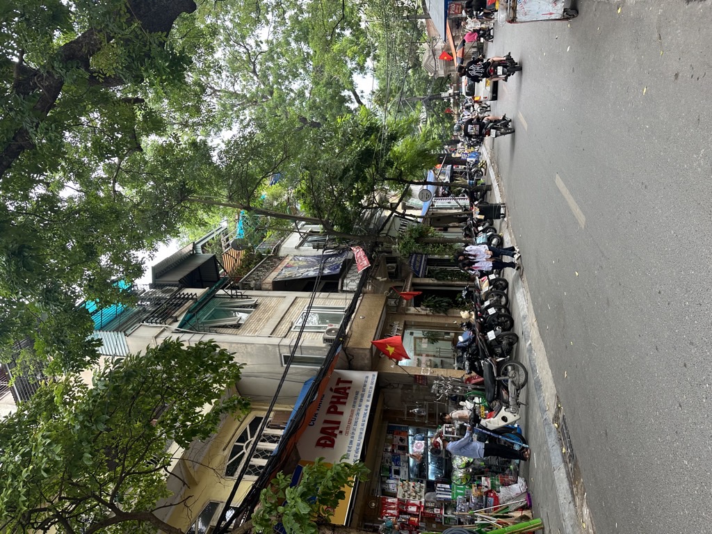 Bán nhà Hồng Mai - diện tích 68.5m2 4 tầng - ô tô đỗ cửa - giá 28,5 tỷ