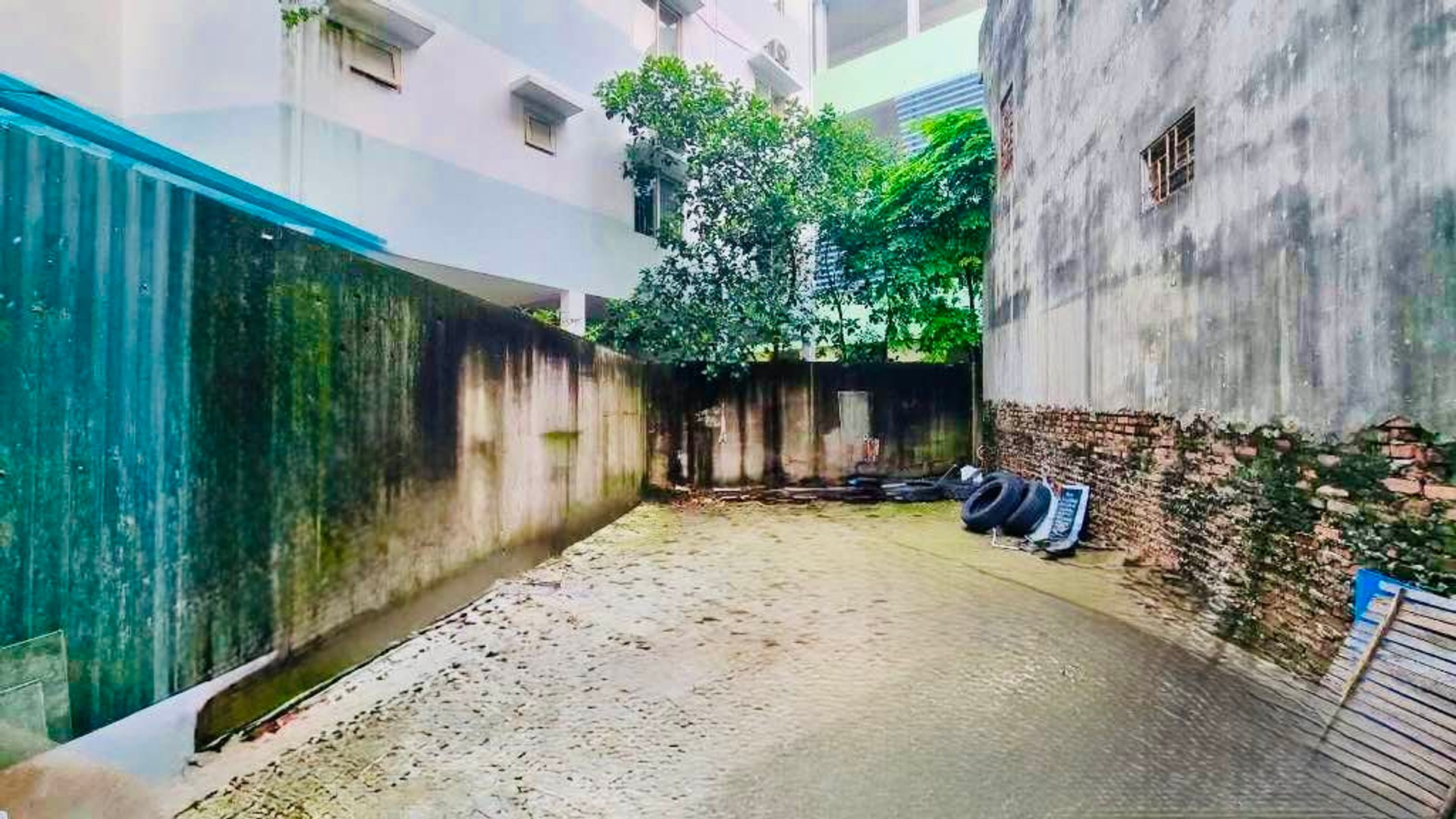 Bán nhà Minh Khai - diện tích 151.9m2 1 tầng - Nhà mặt phố lớn 4 làn ô tô tránh - giá 43,9 tỷ