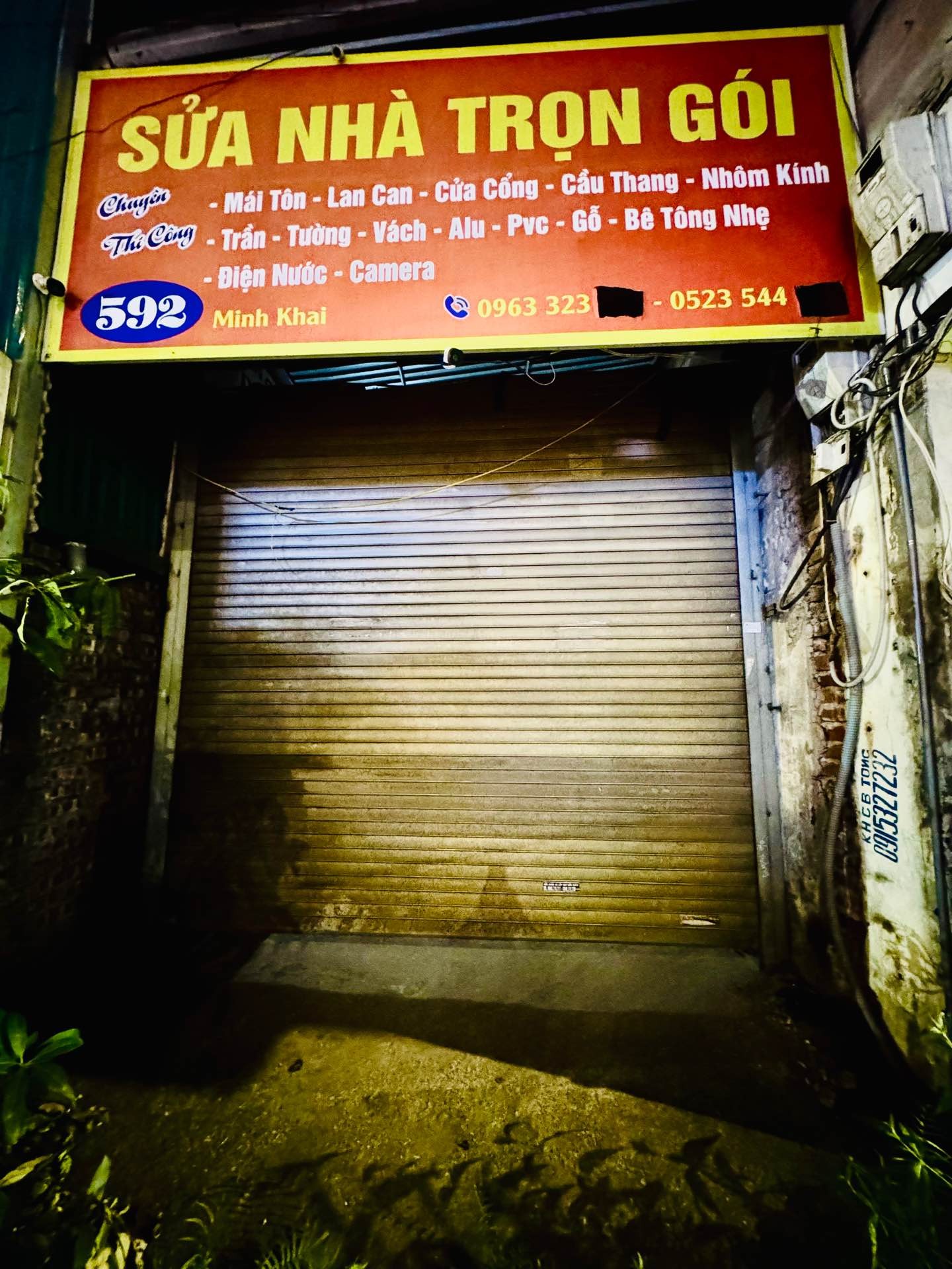 Bán nhà Minh Khai - diện tích 151.9m2 1 tầng - Nhà mặt phố lớn 4 làn ô tô tránh - giá 43,9 tỷ