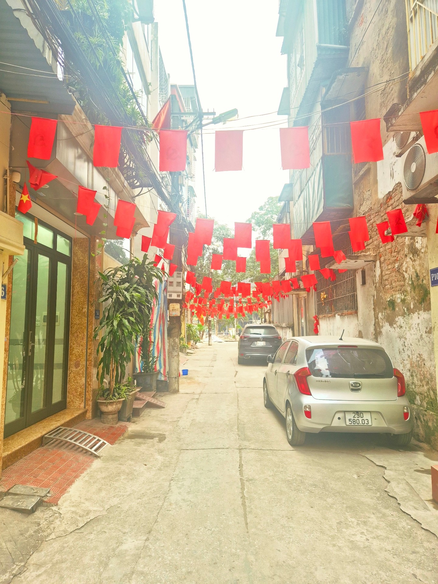 Bán nhà Kim Giang - diện tích 75m2 1 tầng - Ô tô tránh - giá 3,75 tỷ