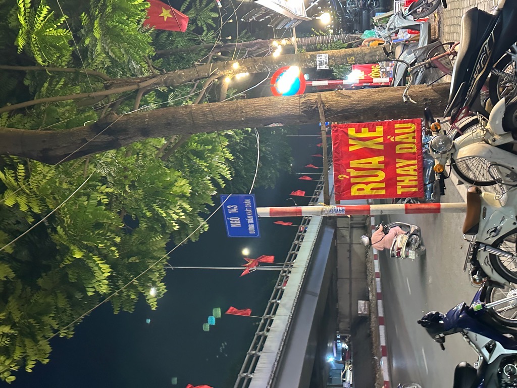 Bán nhà Trần Khát Chân - diện tích 125m2 4 tầng - Đang cập nhật - giá 35 tỷ