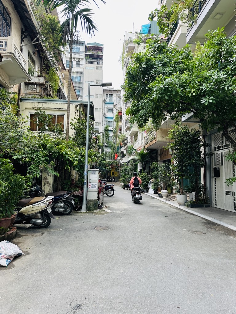 Bán nhà Tức Mặc - diện tích 105m2 0 tầng - Cực hiếm - giá 40 tỷ