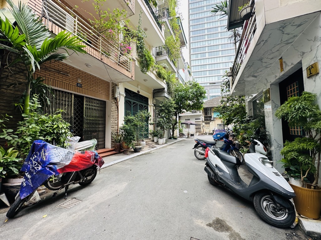 Bán nhà Tức Mặc - diện tích 105m2 0 tầng - Cực hiếm - giá 40 tỷ