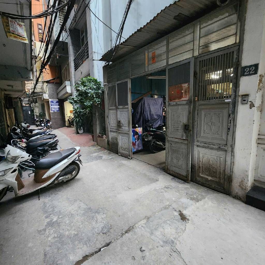 Bán nhà Xã Đàn - diện tích 80.1m2 3 tầng - Ô tô đỗ cửa - giá 28 tỷ