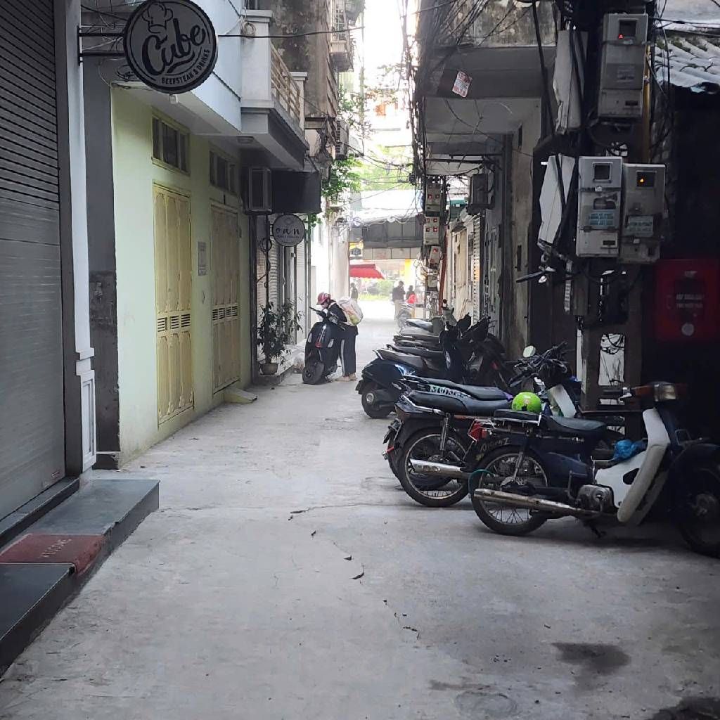 Bán nhà Xã Đàn - diện tích 80.1m2 3 tầng - Ô tô đỗ cửa - giá 28 tỷ