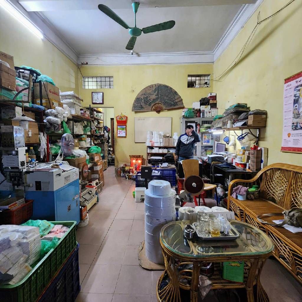 Bán nhà Xã Đàn - diện tích 80.1m2 3 tầng - Ô tô đỗ cửa - giá 28 tỷ