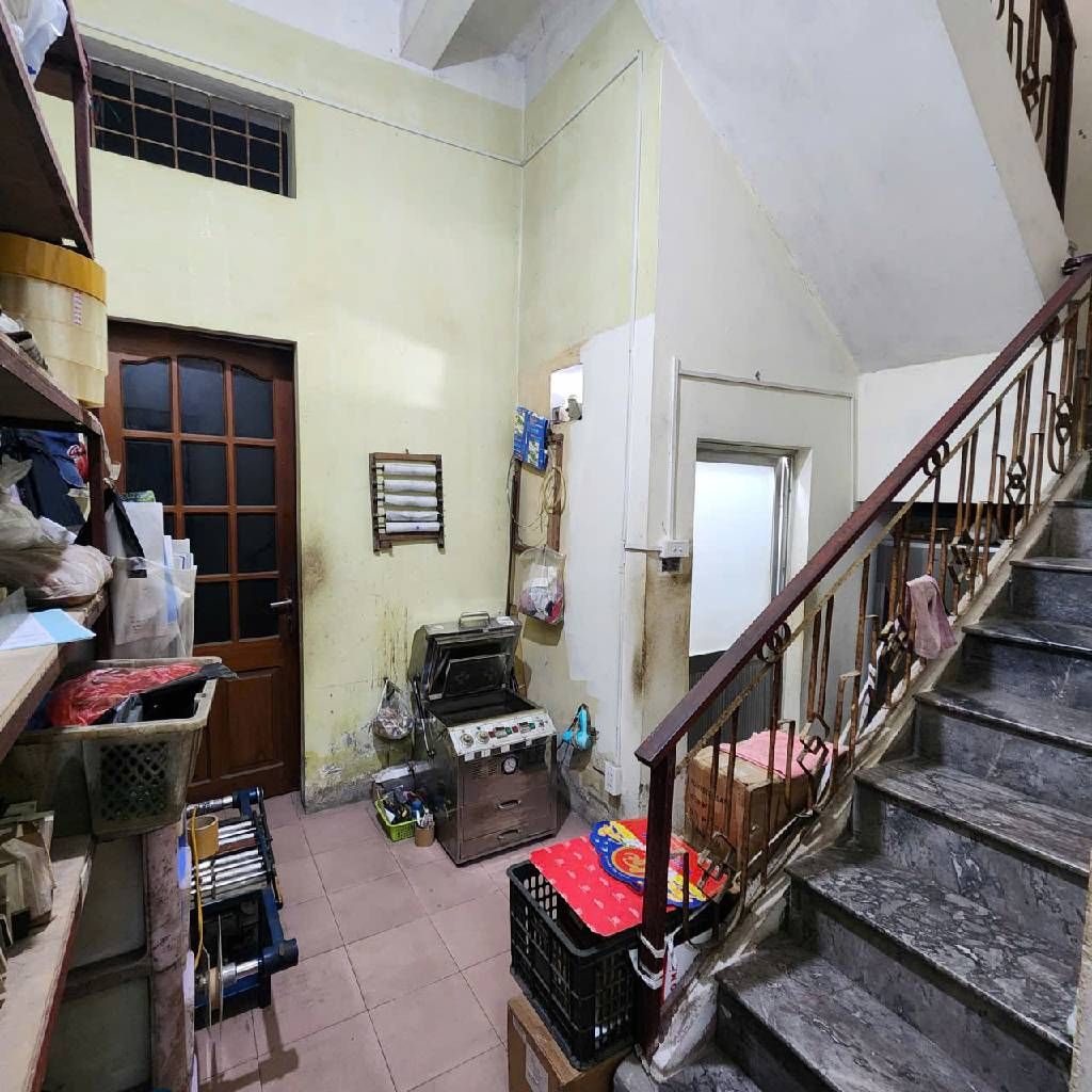 Bán nhà Xã Đàn - diện tích 80.1m2 3 tầng - Ô tô đỗ cửa - giá 28 tỷ