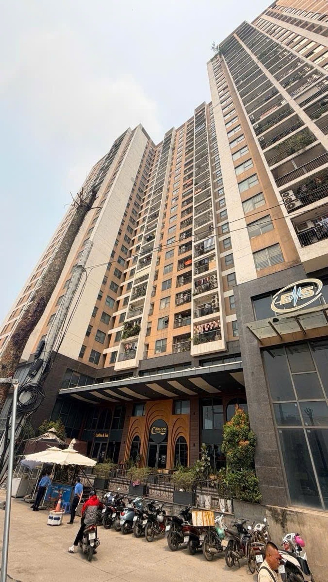 Bán nhà Định Công - diện tích 2210m2 3 tầng - SIÊU PHẨM SHOPHOUSE CHÂN ĐẾ CHUNG CƯ - giá 230 tỷ