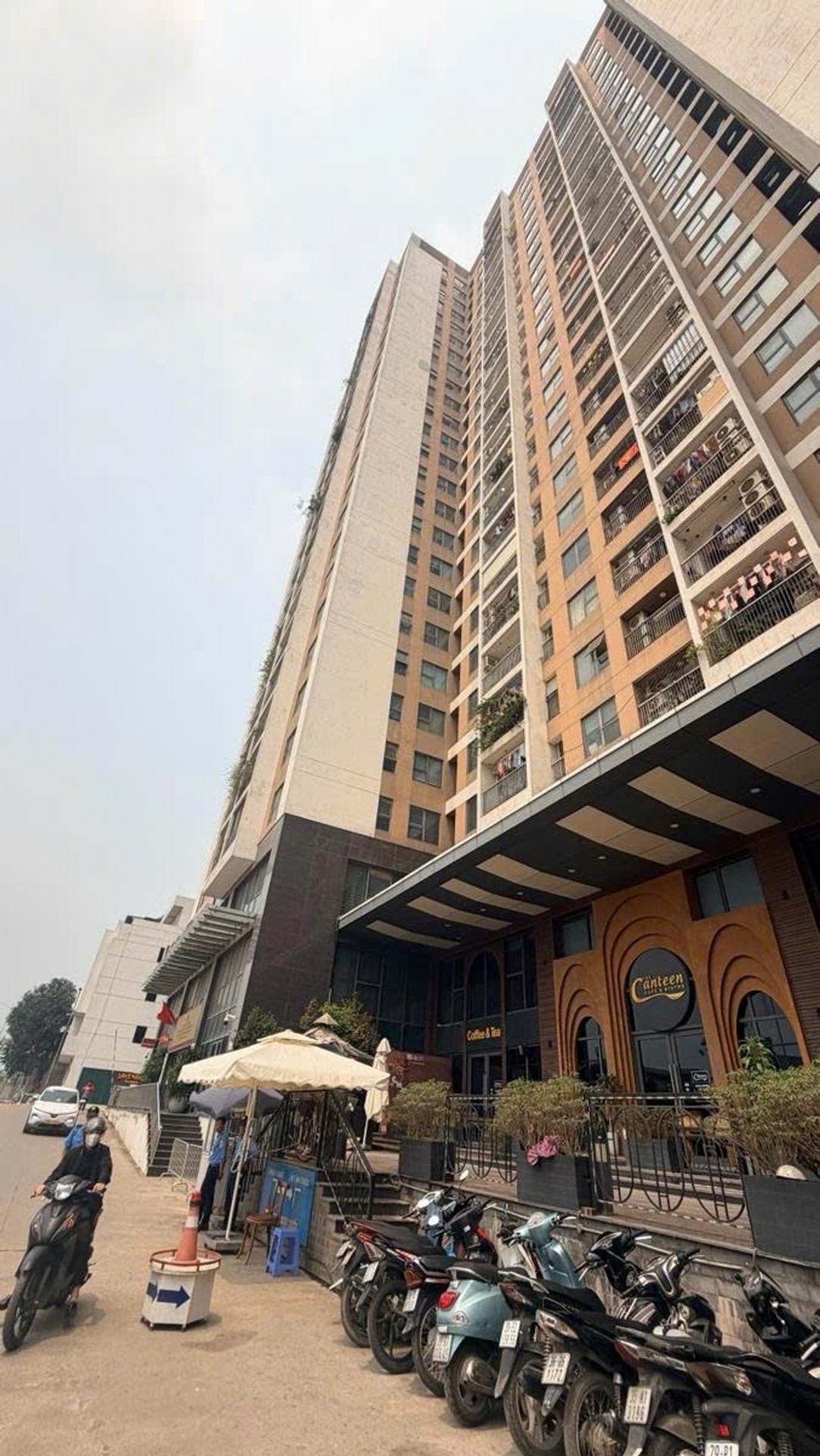 Bán nhà Định Công - diện tích 2210m2 3 tầng - SIÊU PHẨM SHOPHOUSE CHÂN ĐẾ CHUNG CƯ - giá 230 tỷ