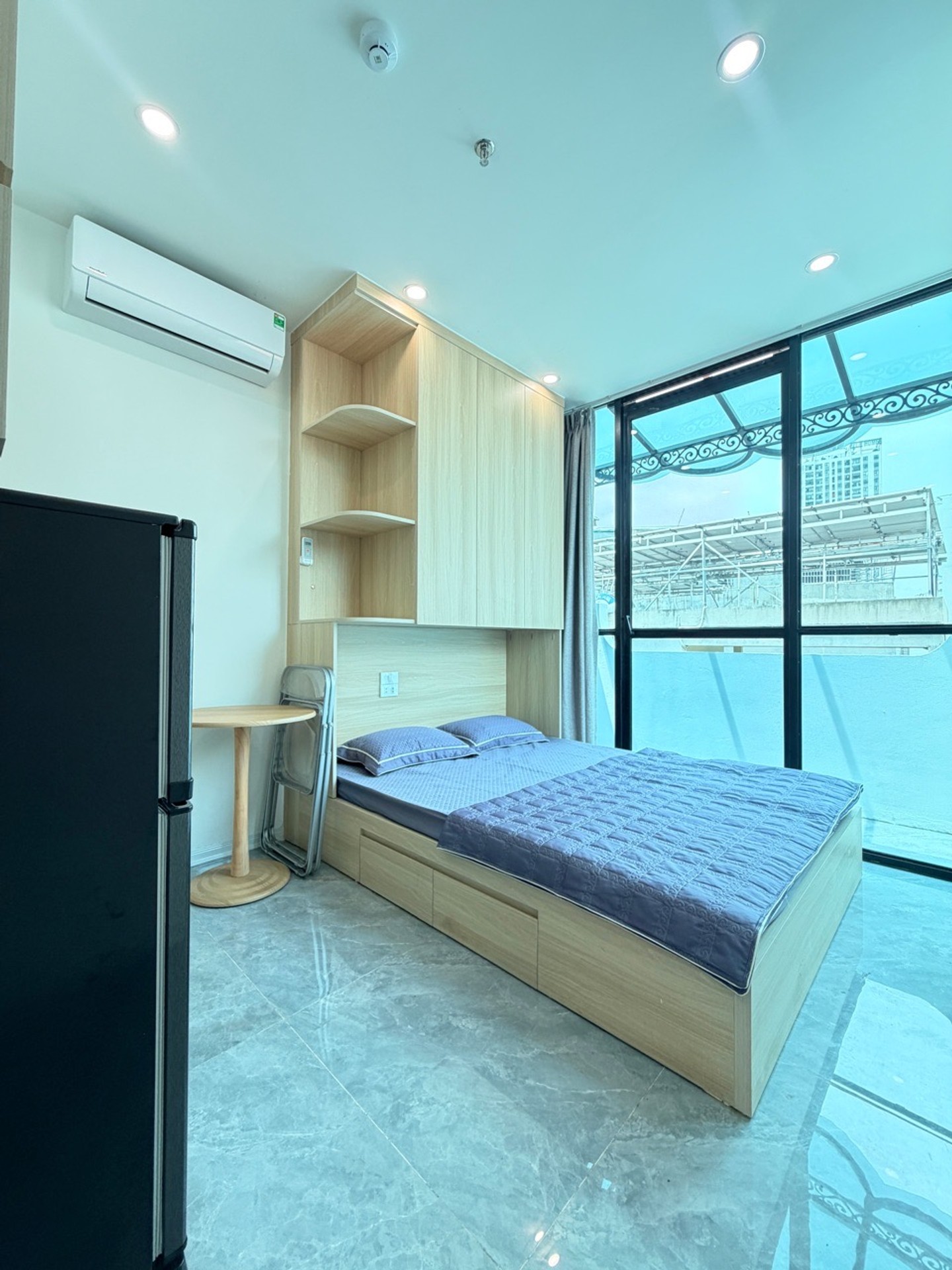 Bán nhà Minh Khai - diện tích 43m2 6 tầng - Thang máy, ô tô đỗ cửa - giá 14,4 tỷ