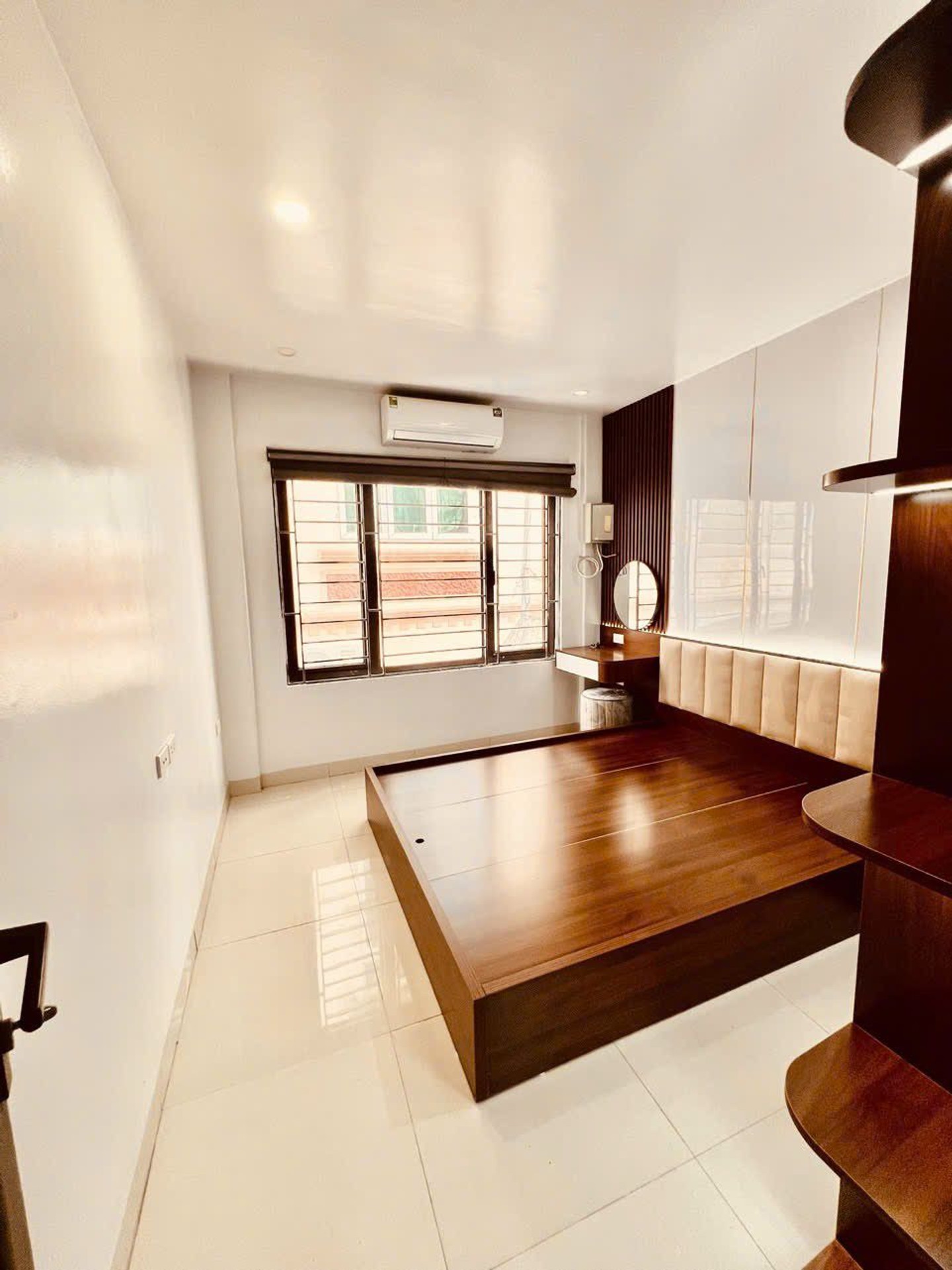 Bán nhà Nam Dư - diện tích 35m2 4 tầng - sát đường ô tô tránh - giá 7,5 tỷ