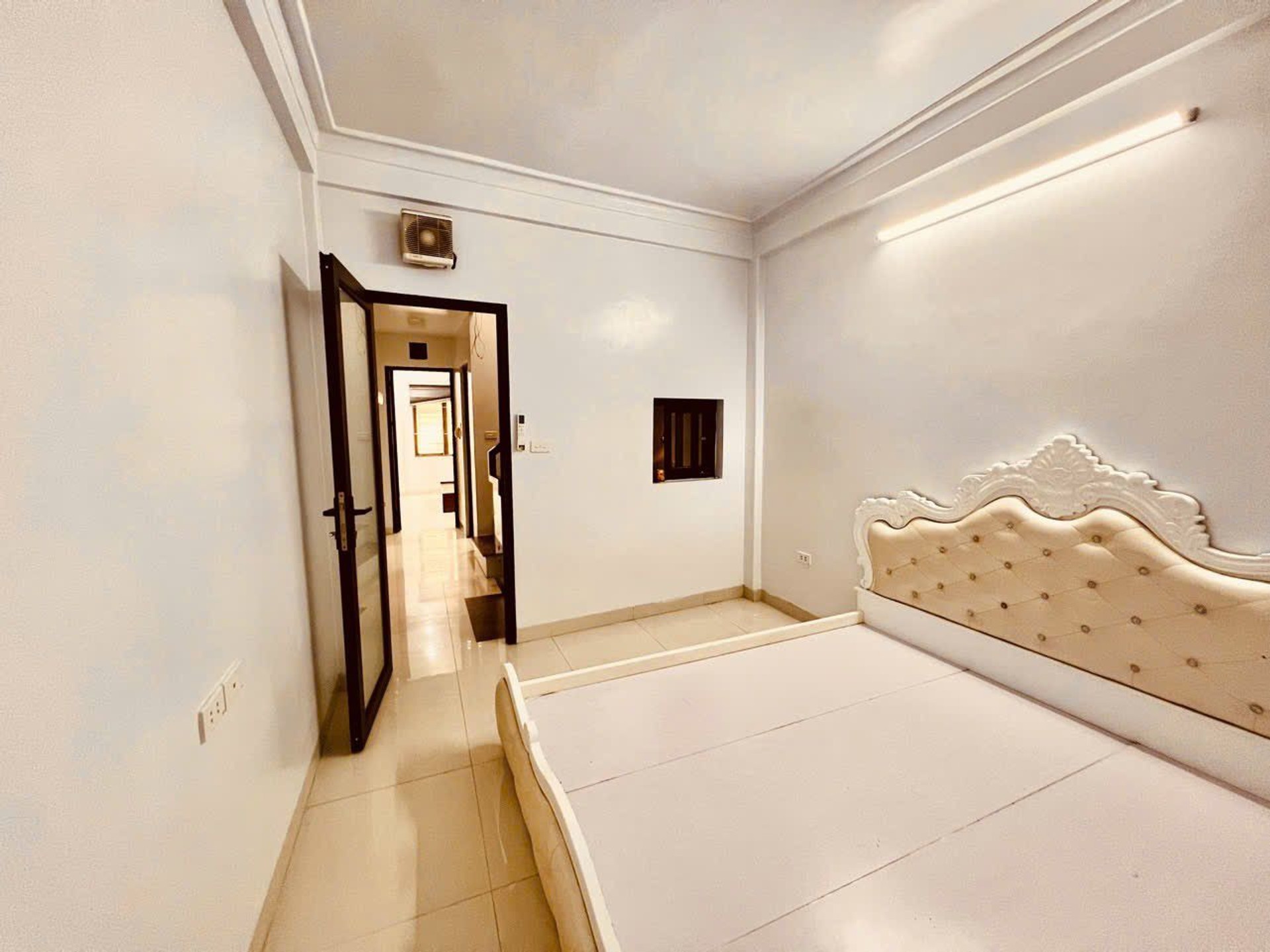 Bán nhà Nam Dư - diện tích 35m2 4 tầng - sát đường ô tô tránh - giá 7,5 tỷ