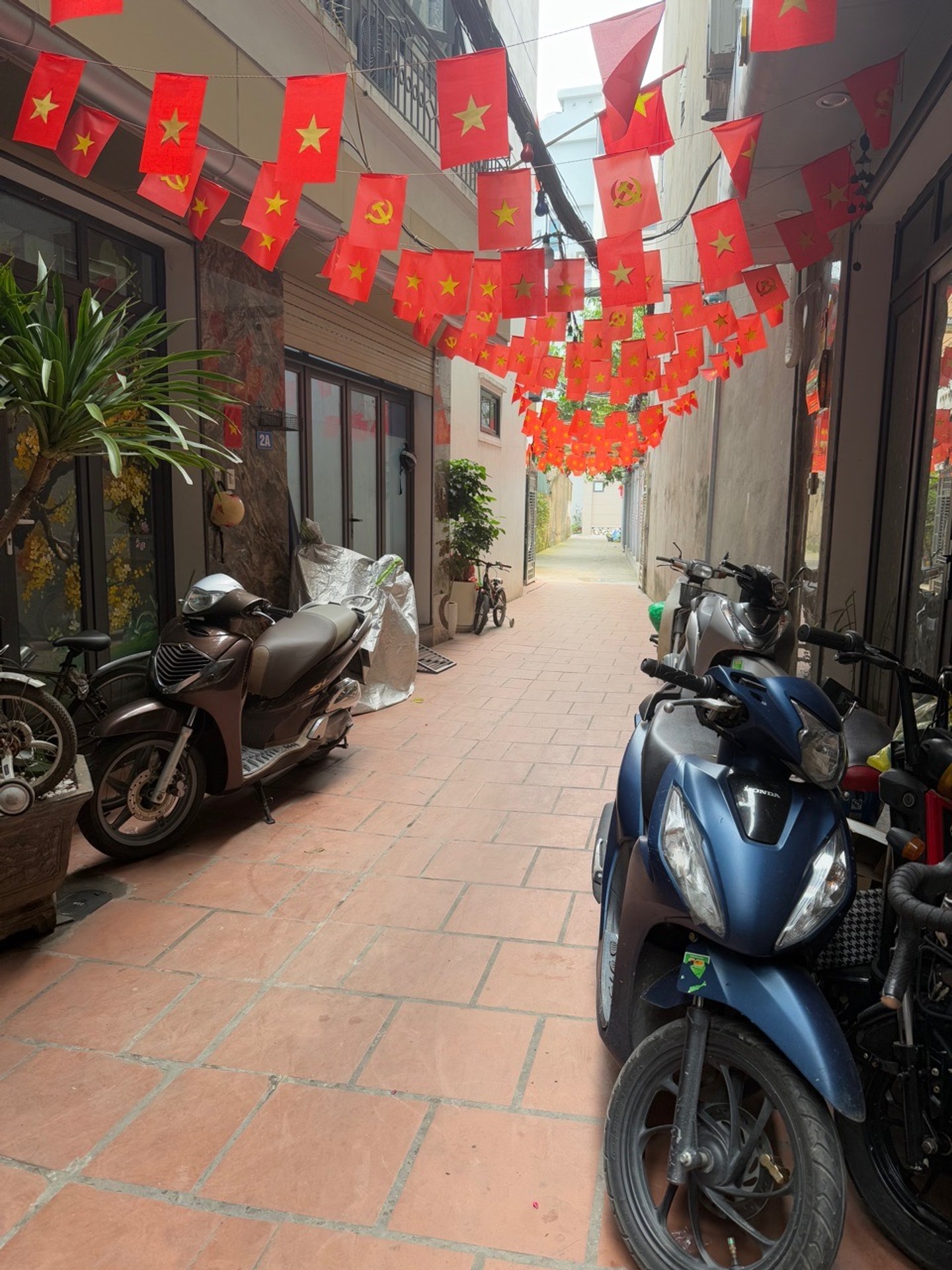 Bán nhà Thịnh Liệt - diện tích 51m2 5 tầng - gần ô tô - giá 12,6 tỷ