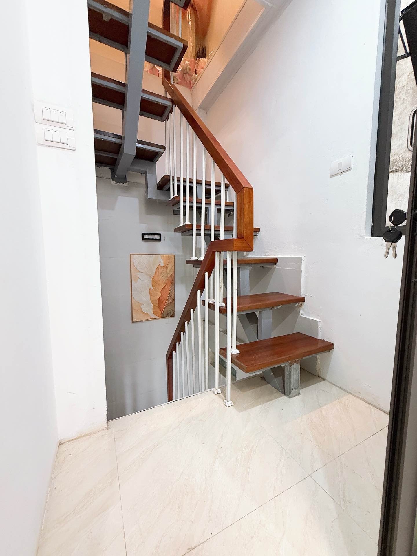 Bán nhà Ngõ Quỳnh - diện tích 17m2 3 tầng - Lô góc 2 mặt thoáng - giá 4,5 tỷ