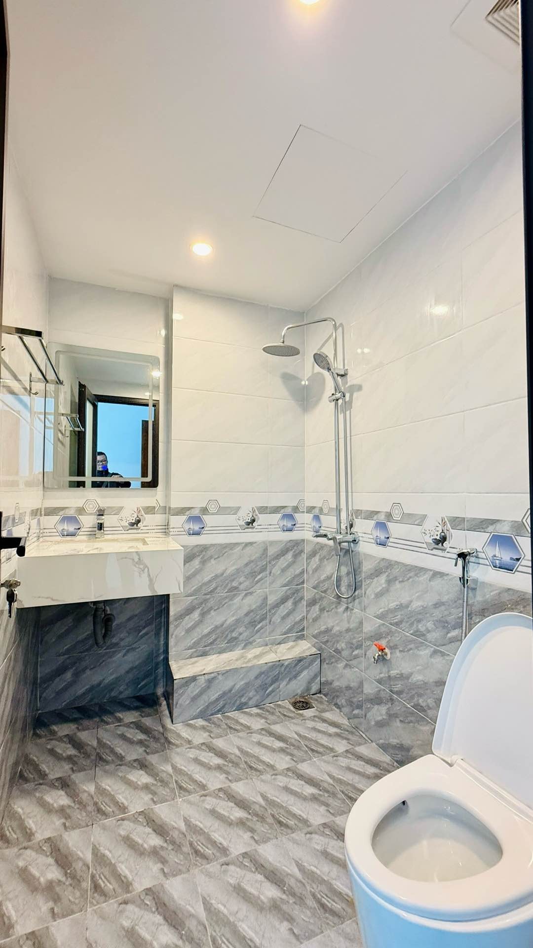 Bán nhà Giáp Nhị - diện tích 48m2 6 tầng - Căn góc 2 thoáng - giá 12,6 tỷ