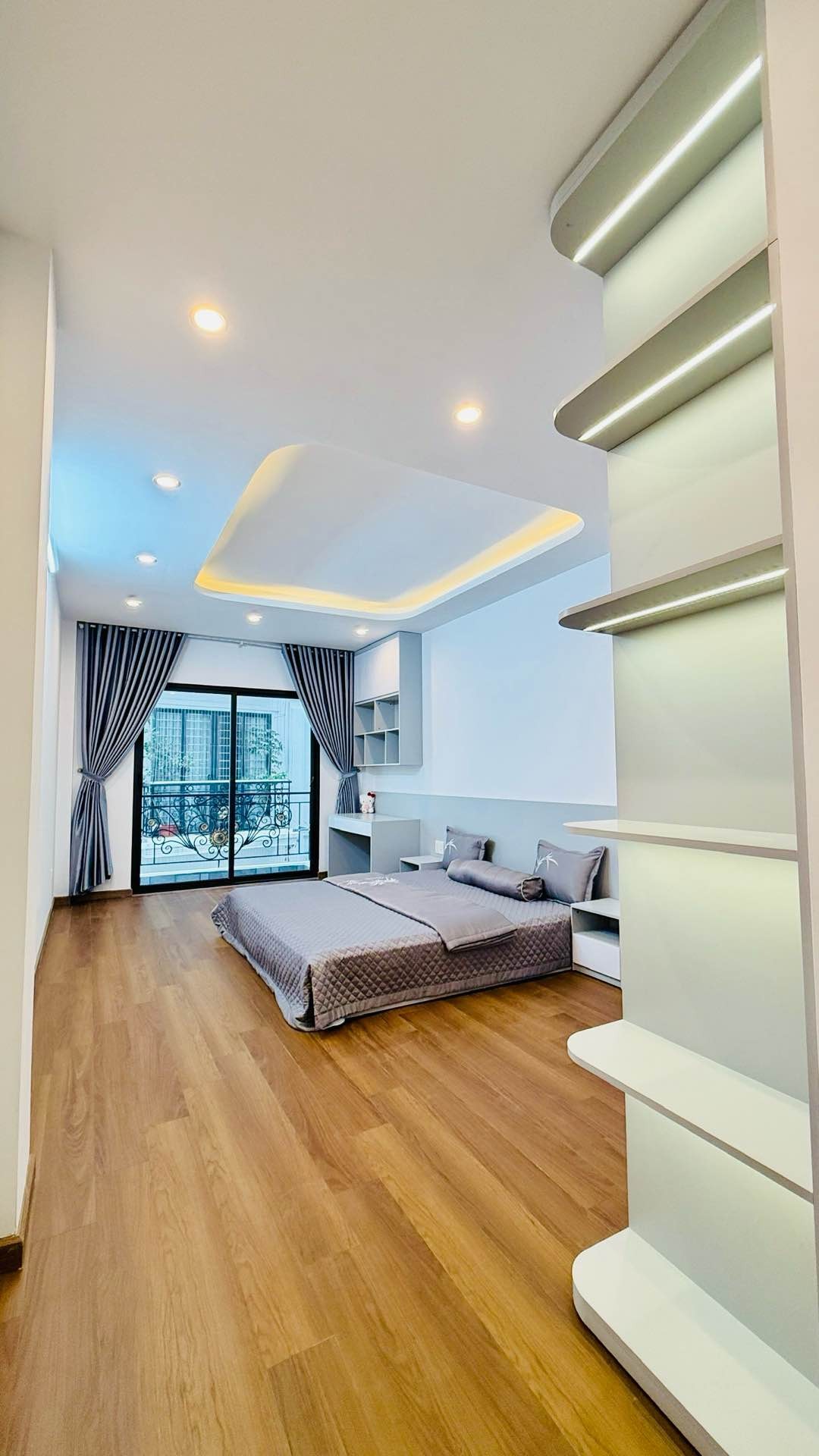 Bán nhà Giáp Nhị - diện tích 48m2 6 tầng - Căn góc 2 thoáng - giá 12,6 tỷ