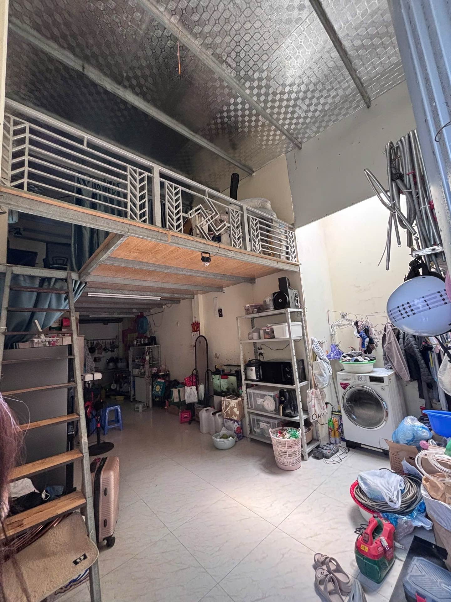 Bán nhà Định Công Hạ - diện tích 34m2 2 tầng - Ô TÔ ĐỖ CỔNG - giá 1,7 tỷ
