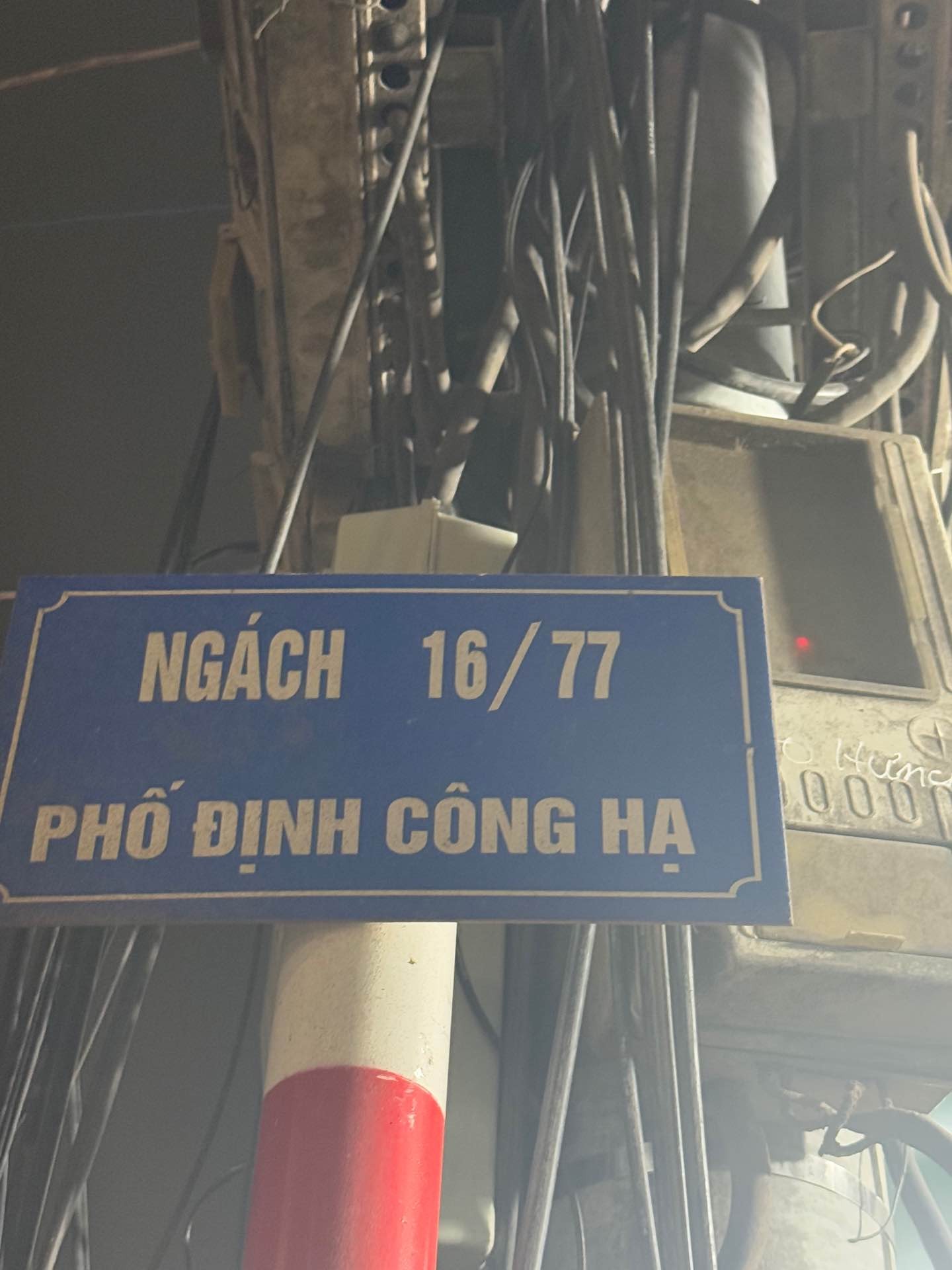 Bán nhà Định Công Hạ - diện tích 34m2 2 tầng - Ô TÔ ĐỖ CỔNG - giá 1,7 tỷ