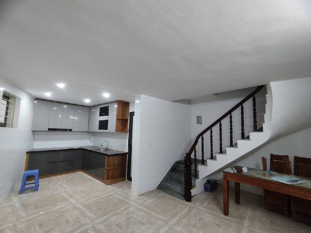 Bán nhà Định Công - diện tích 31m2 5 tầng - Nhà đẹp hiếm có - giá 6,5 tỷ