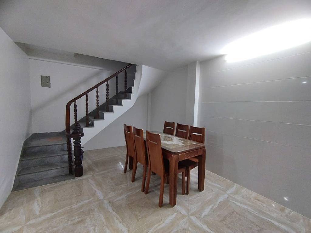 Bán nhà Định Công - diện tích 31m2 5 tầng - Nhà đẹp hiếm có - giá 6,5 tỷ