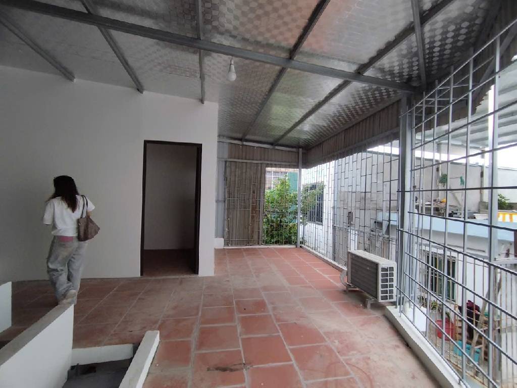 Bán nhà Định Công - diện tích 31m2 5 tầng - Nhà đẹp hiếm có - giá 6,5 tỷ