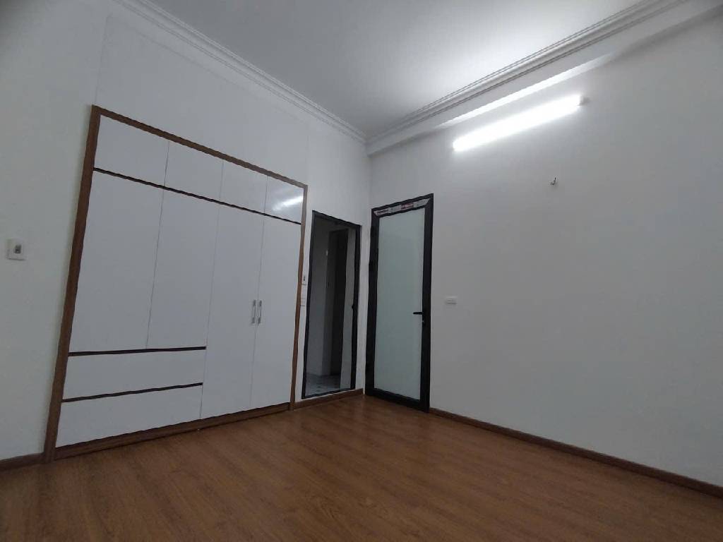 Bán nhà Định Công - diện tích 31m2 5 tầng - Nhà đẹp hiếm có - giá 6,5 tỷ